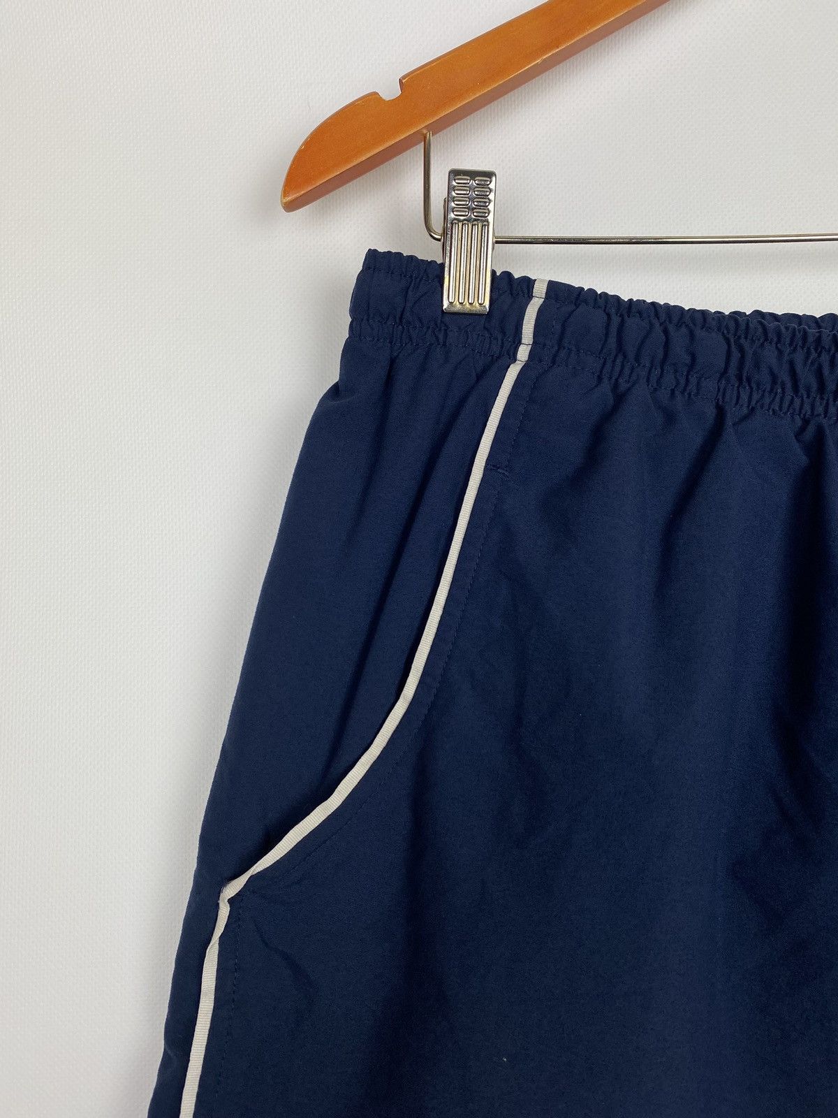 Nike VTG Y2K Nike men’s shorts size L navy Size US 34 / EU 50 - 6 Thumbnail