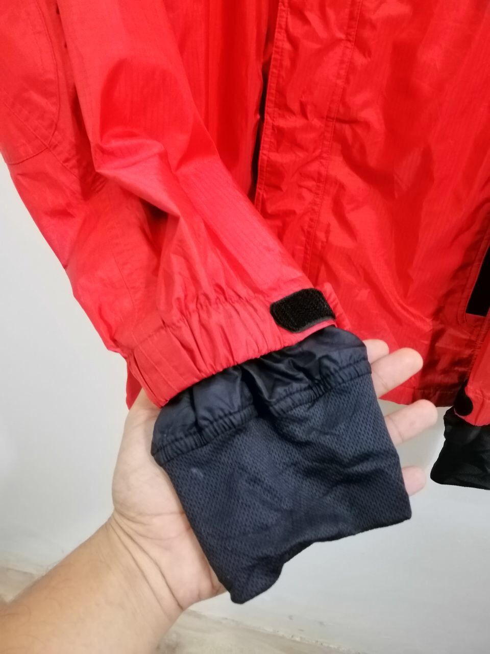 Nike ACG Nike ACG Windbreaker Hiking Jacket Red Blood Color Design 19 Size US L / EU 52-54 / 3 - 6 Thumbnail