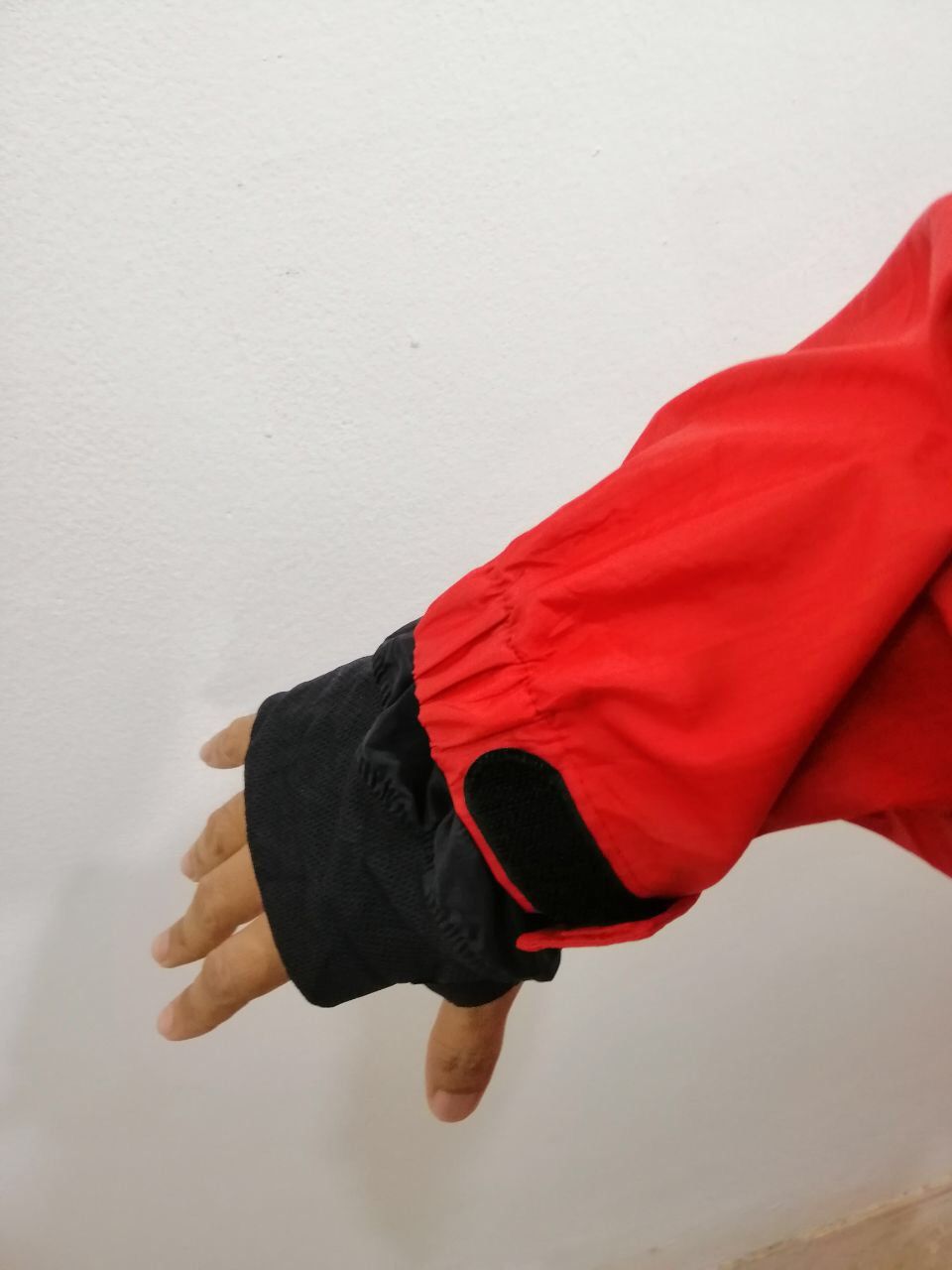 Nike ACG Nike ACG Windbreaker Hiking Jacket Red Blood Color Design 19 Size US L / EU 52-54 / 3 - 7 Thumbnail