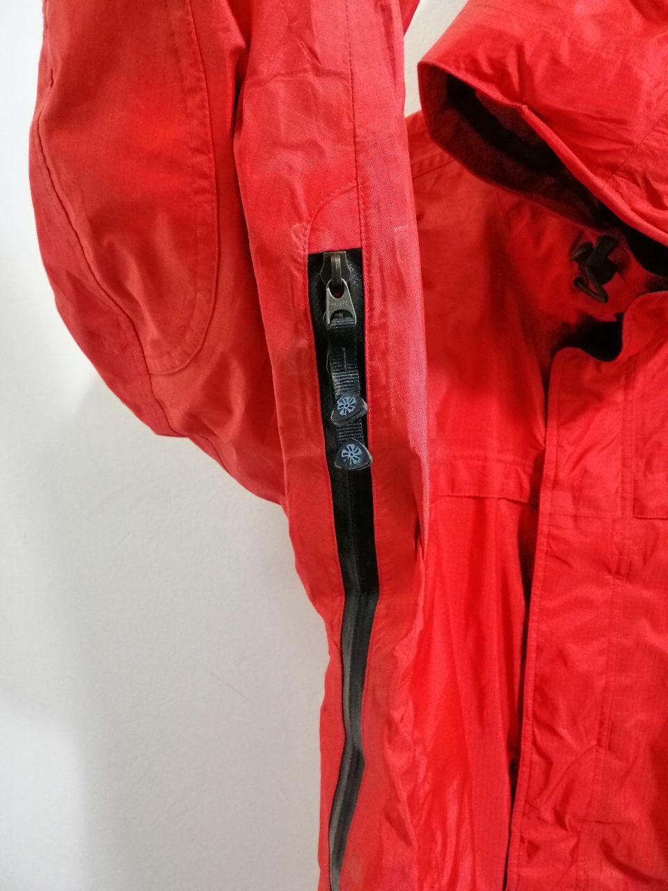 Nike ACG Nike ACG Windbreaker Hiking Jacket Red Blood Color Design 19 Size US L / EU 52-54 / 3 - 9 Thumbnail
