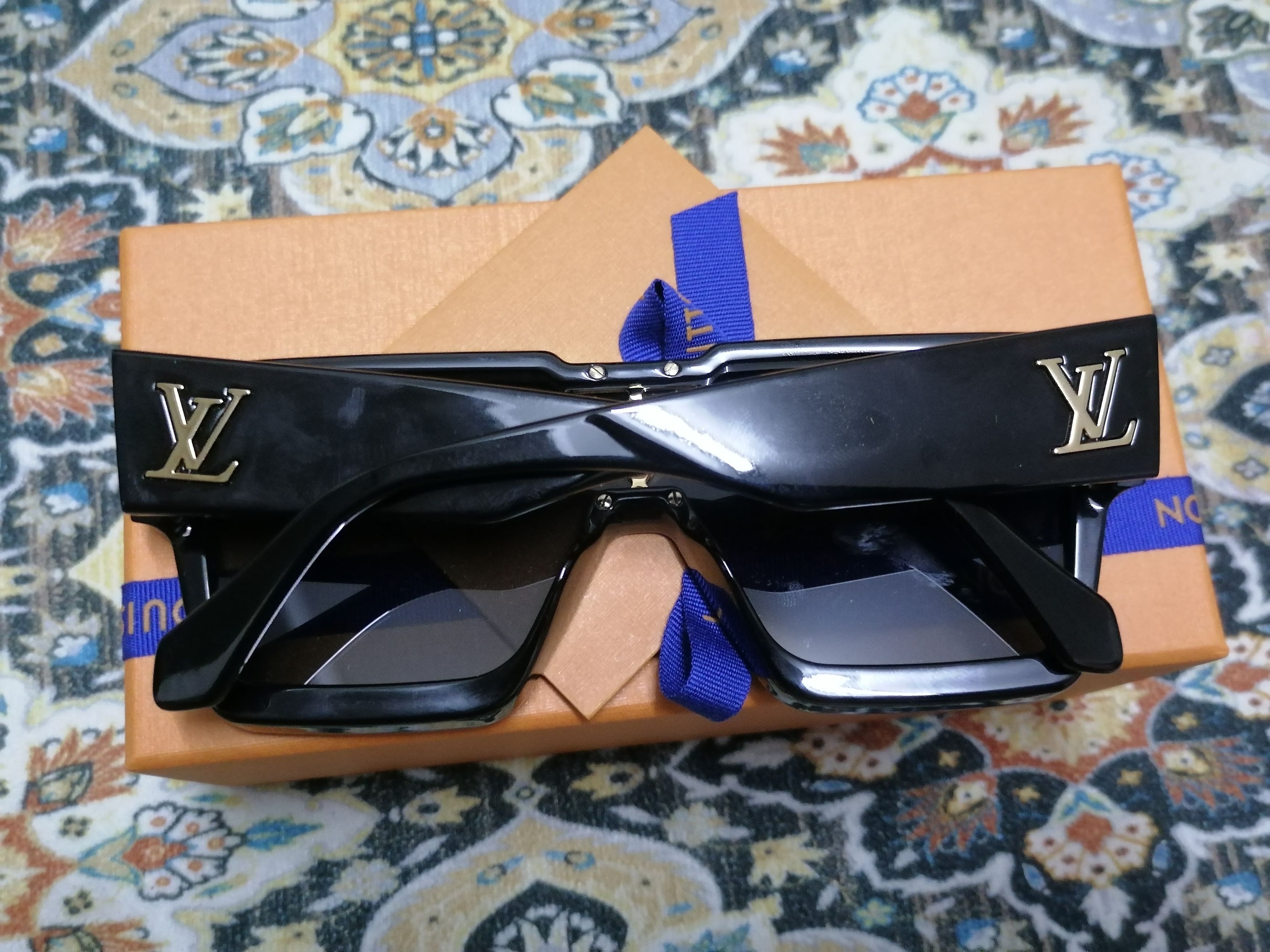 Louis Vuitton RARE LOUIS VUITTON CYLONE SUNGLASSES Size ONE SIZE - 5 Thumbnail