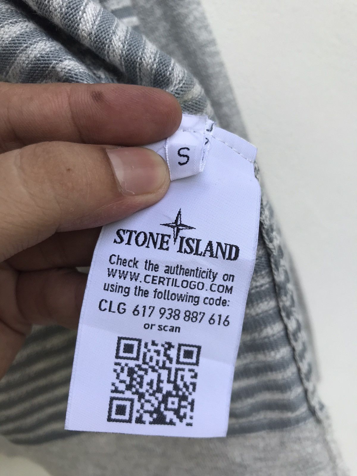 Stone Island Authentic Stone Island Marina Hoodie Sweatshirt Size US S / EU 44-46 / 1 - 14 Thumbnail