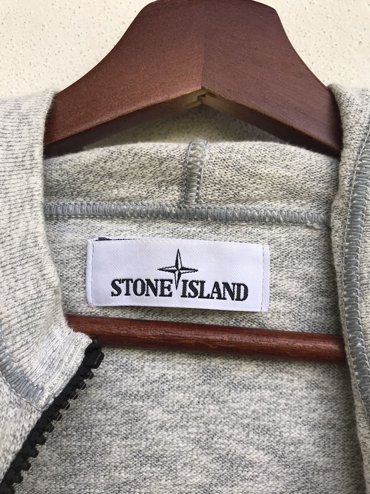 Stone Island Authentic Stone Island Marina Hoodie Sweatshirt Size US S / EU 44-46 / 1 - 13 Thumbnail