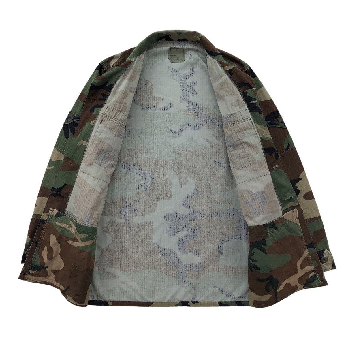 Vintage 🔥Vintage 80s US Air Force Woodland Camo Jacket With Patches Size US S / EU 44-46 / 1 - 2 Thumbnail