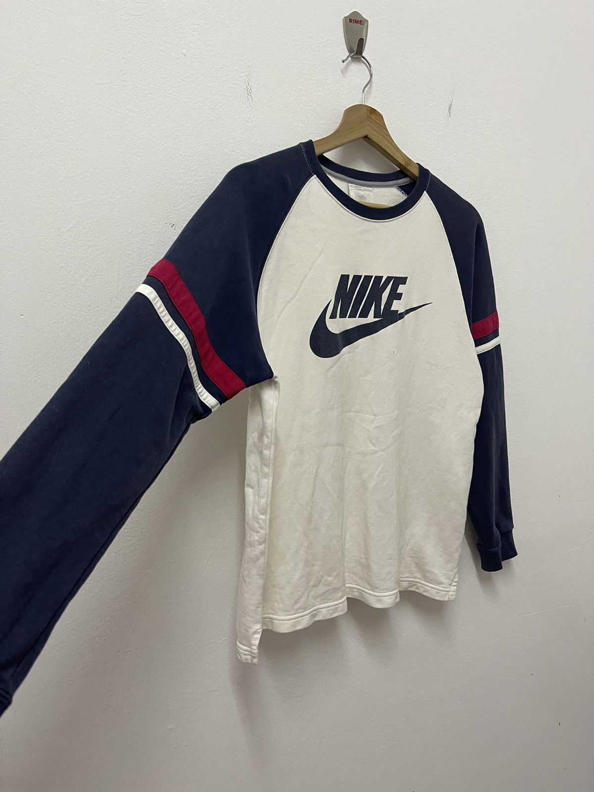Nike × Vintage Vintage Nike Swoosh Big Logo Crewneck Sweatshirt Size US S / EU 44-46 / 1 - 4 Thumbnail