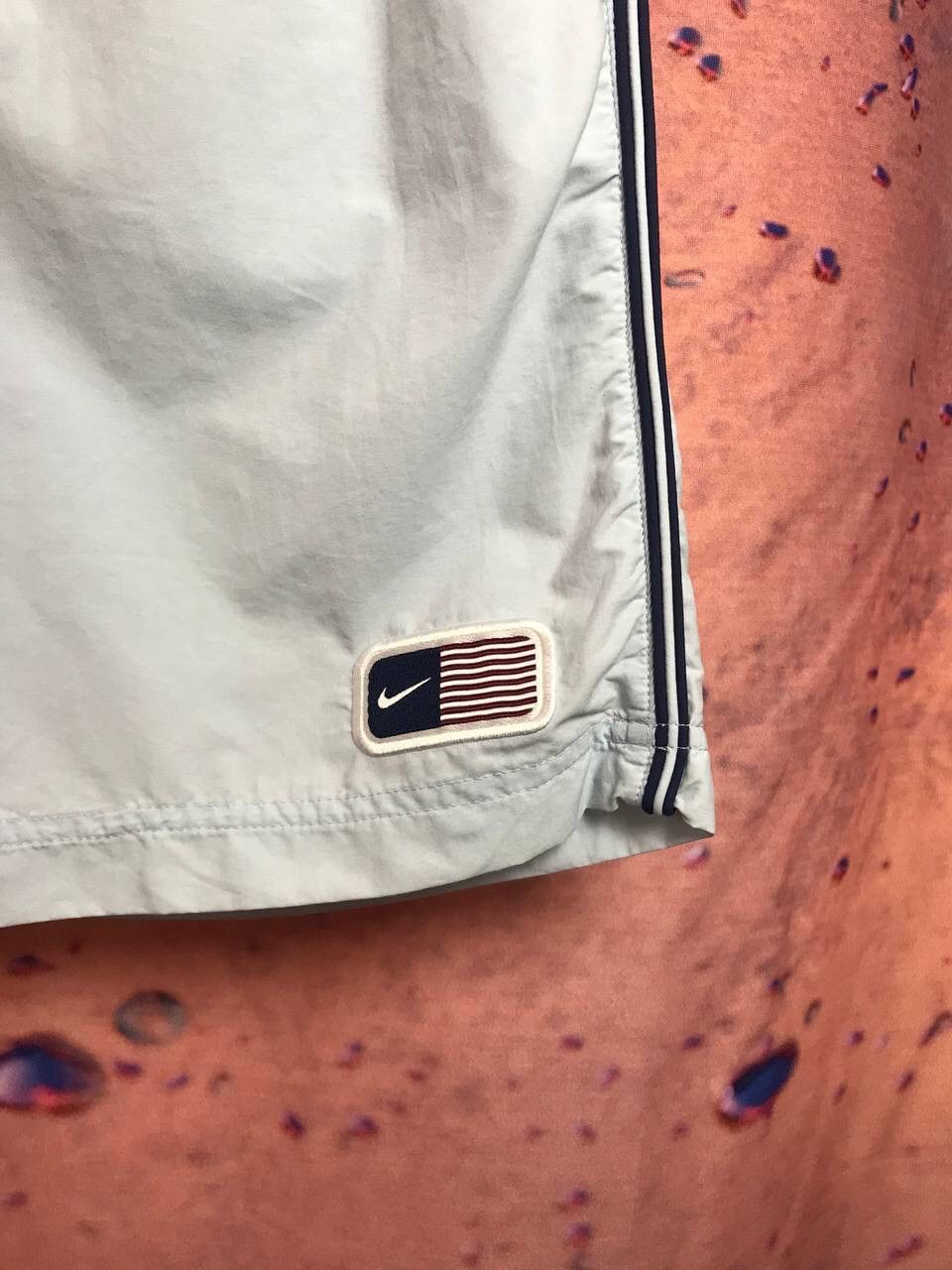 Nike × Vintage Vintage Nike streetwear shorts USA logo Size US 32 / EU 48 - 2 Thumbnail