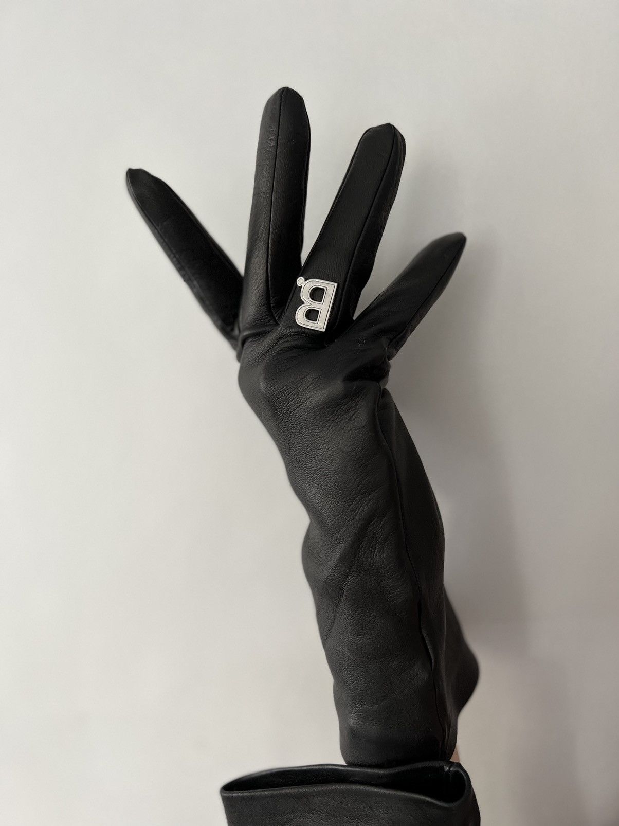 Balenciaga AW21 Balenciaga Leather Logo Gloves Grailed