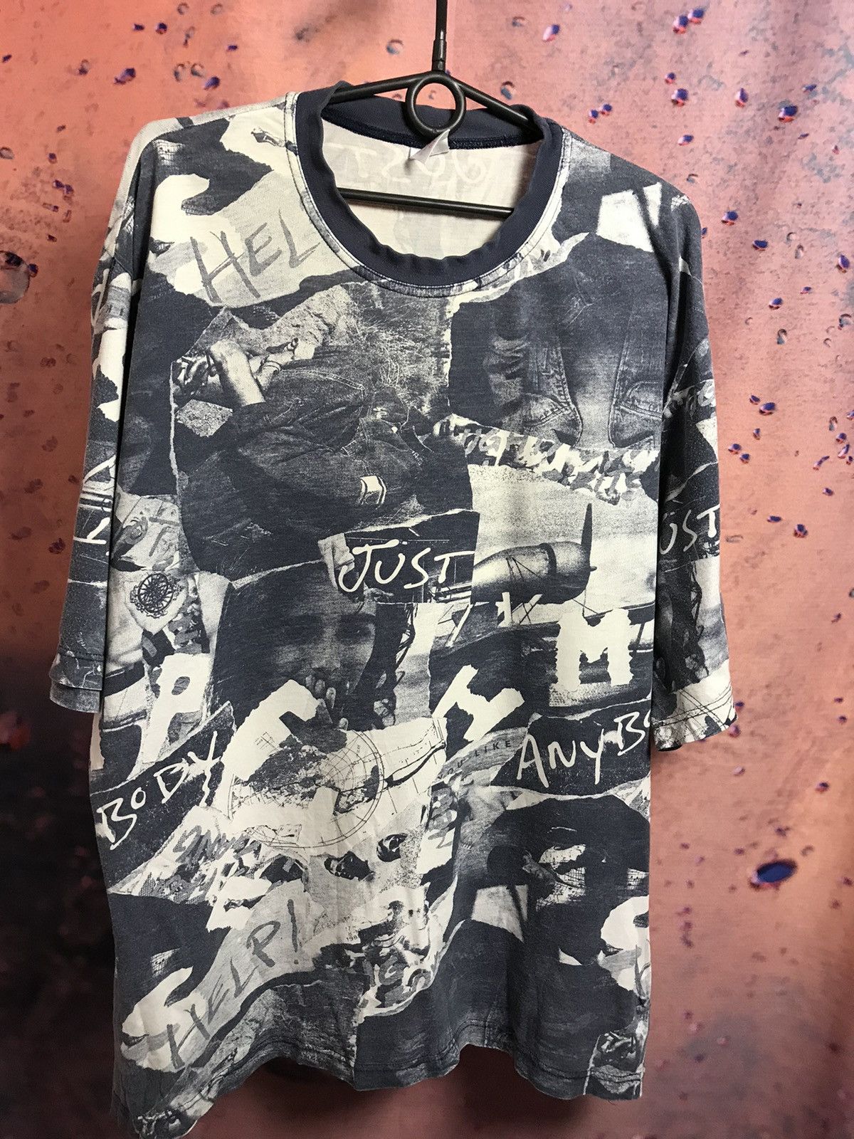 Vintage Vintage Art streetwear band tee “help anybody” Size US XL / EU 56 / 4 - 2 Thumbnail