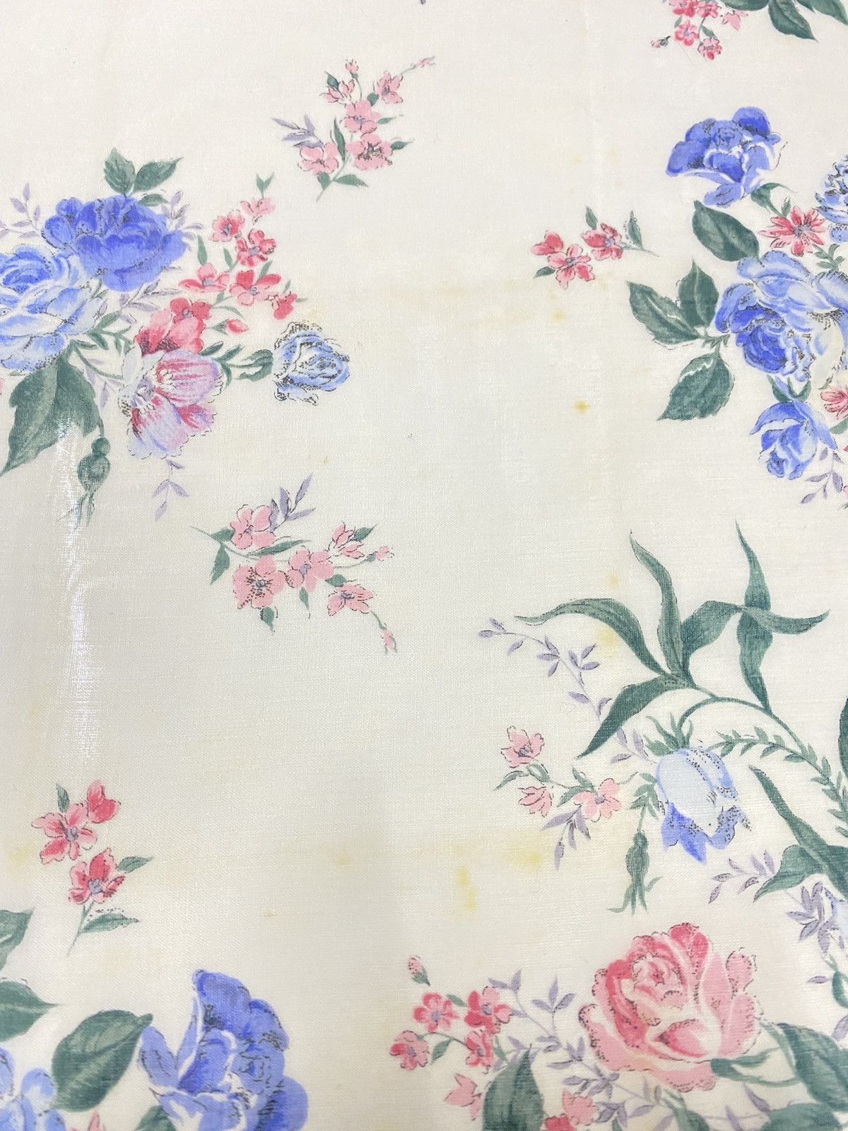 Designer × Vintage × Yves Saint Laurent Yves Saint Laurent floral design handkerchief 18”x18” YSL Size ONE SIZE - 5 Thumbnail