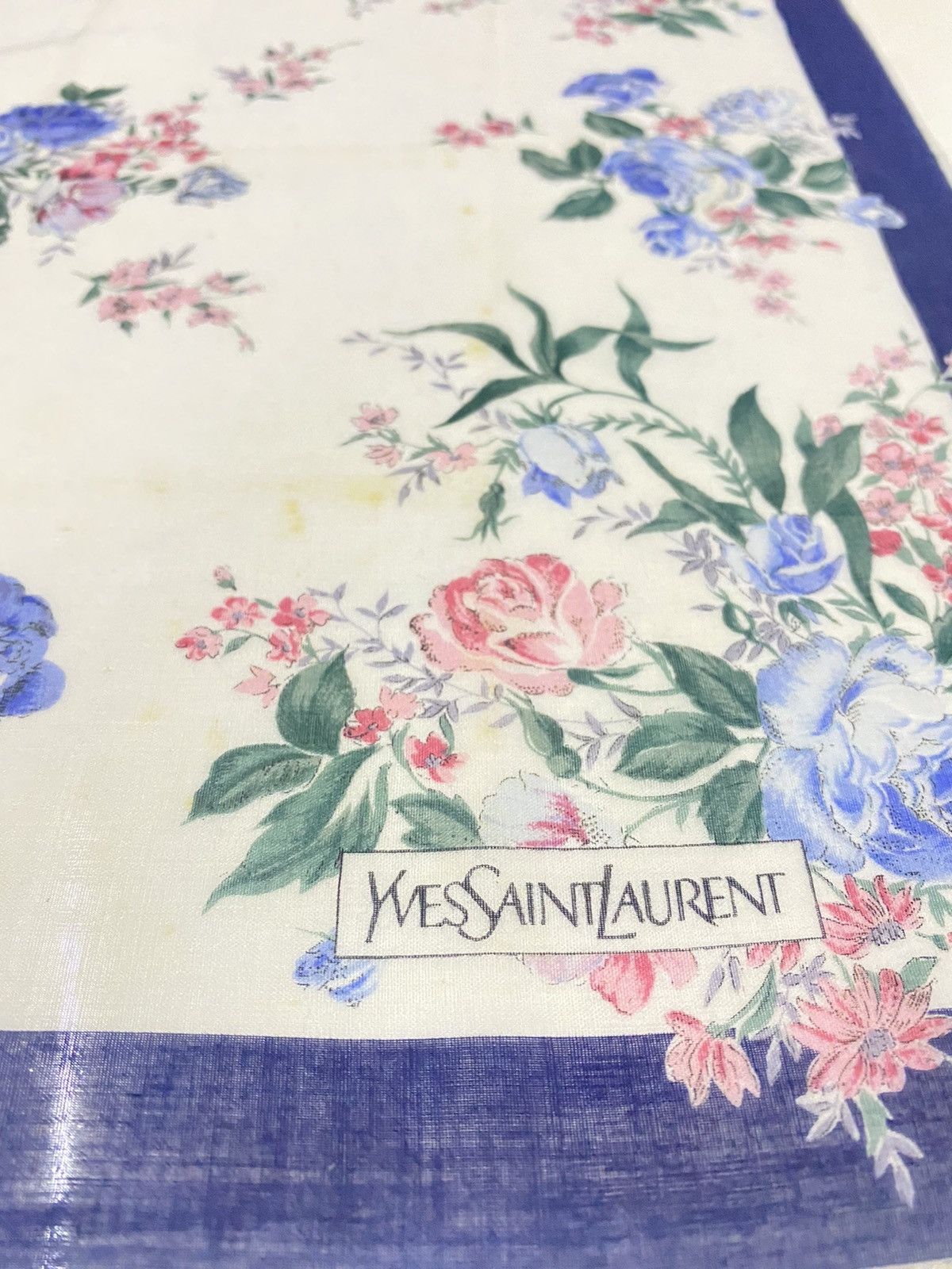 Designer × Vintage × Yves Saint Laurent Yves Saint Laurent floral design handkerchief 18”x18” YSL Size ONE SIZE - 4 Thumbnail