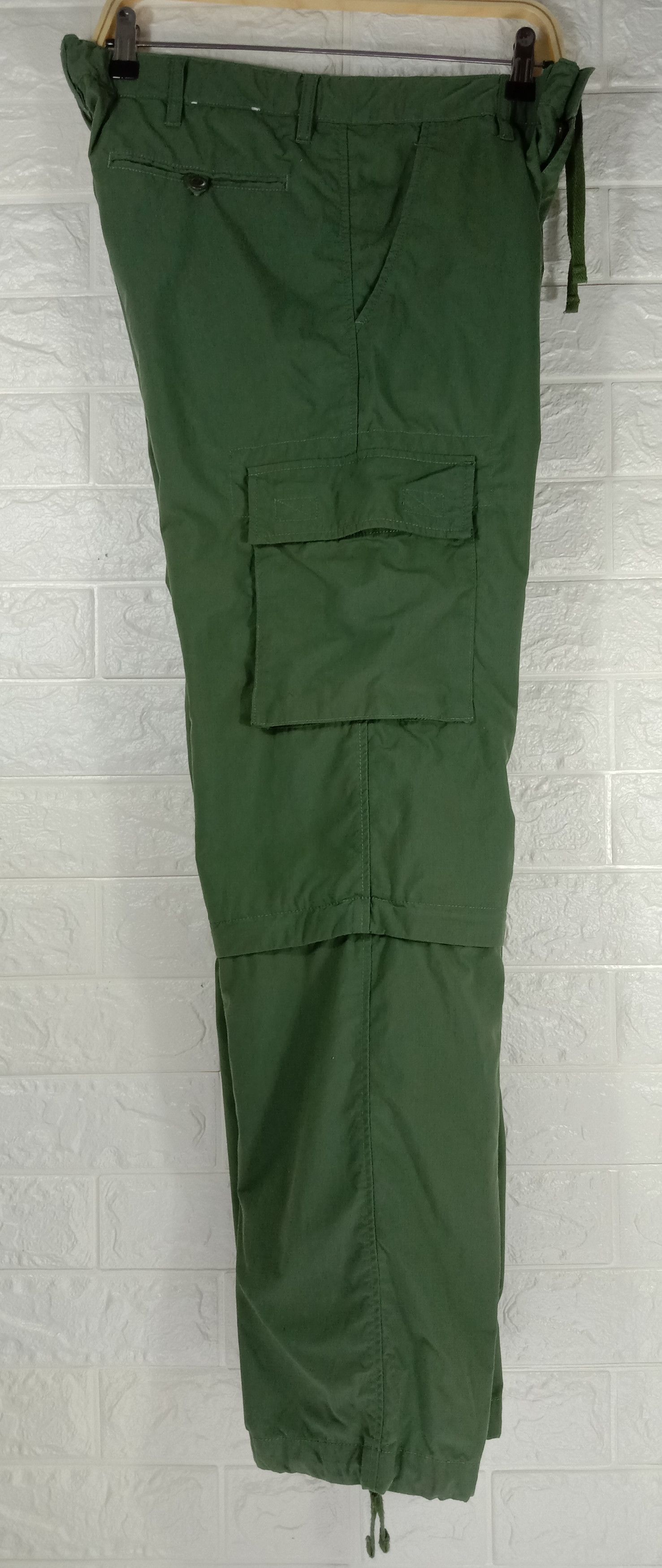 Uniqlo Japanese Uniqlo Multi Pocket Cargo Tactical Pants Size US 32 / EU 48 - 9 Thumbnail