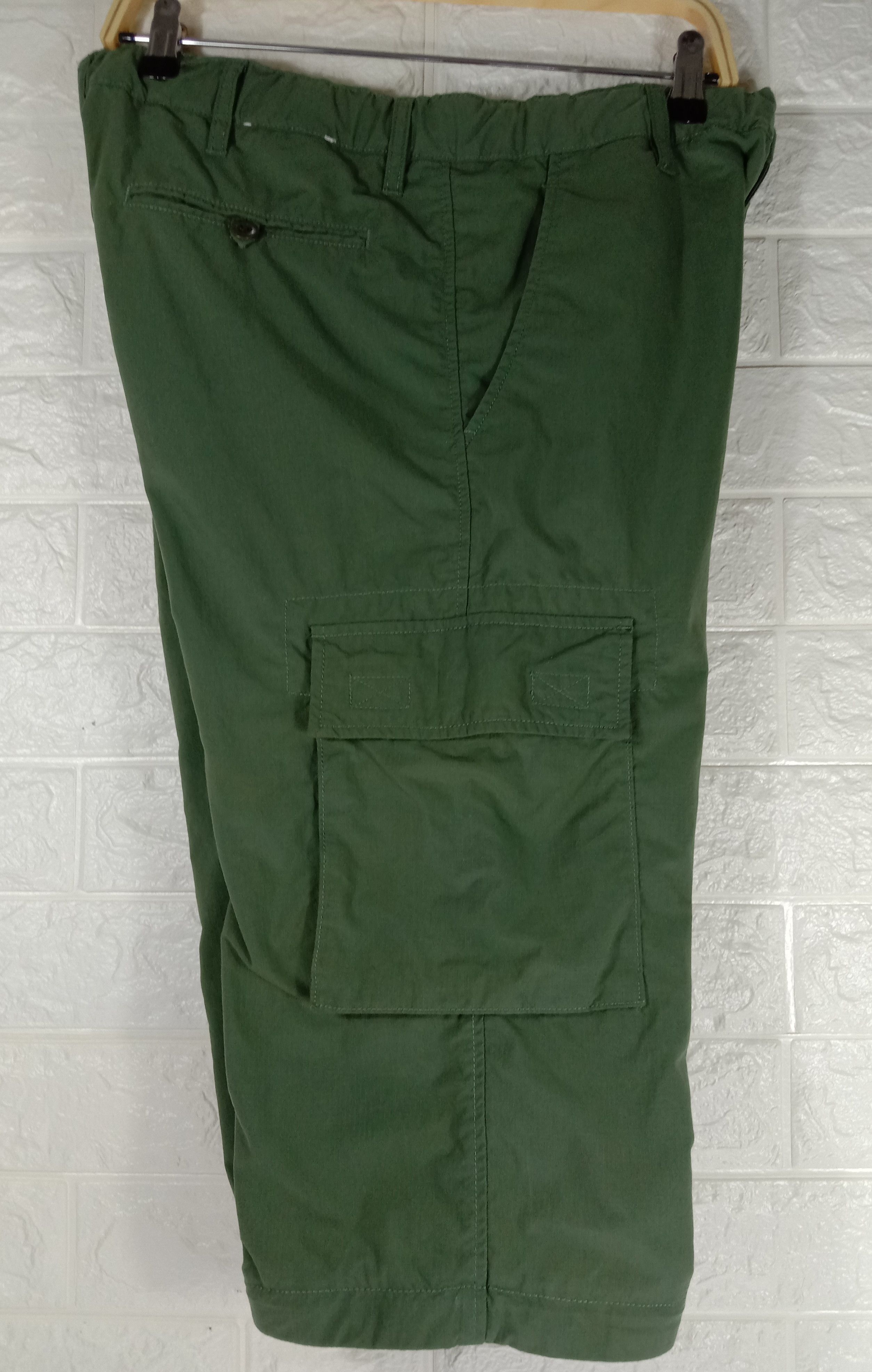 Uniqlo Japanese Uniqlo Multi Pocket Cargo Tactical Pants Size US 32 / EU 48 - 13 Thumbnail