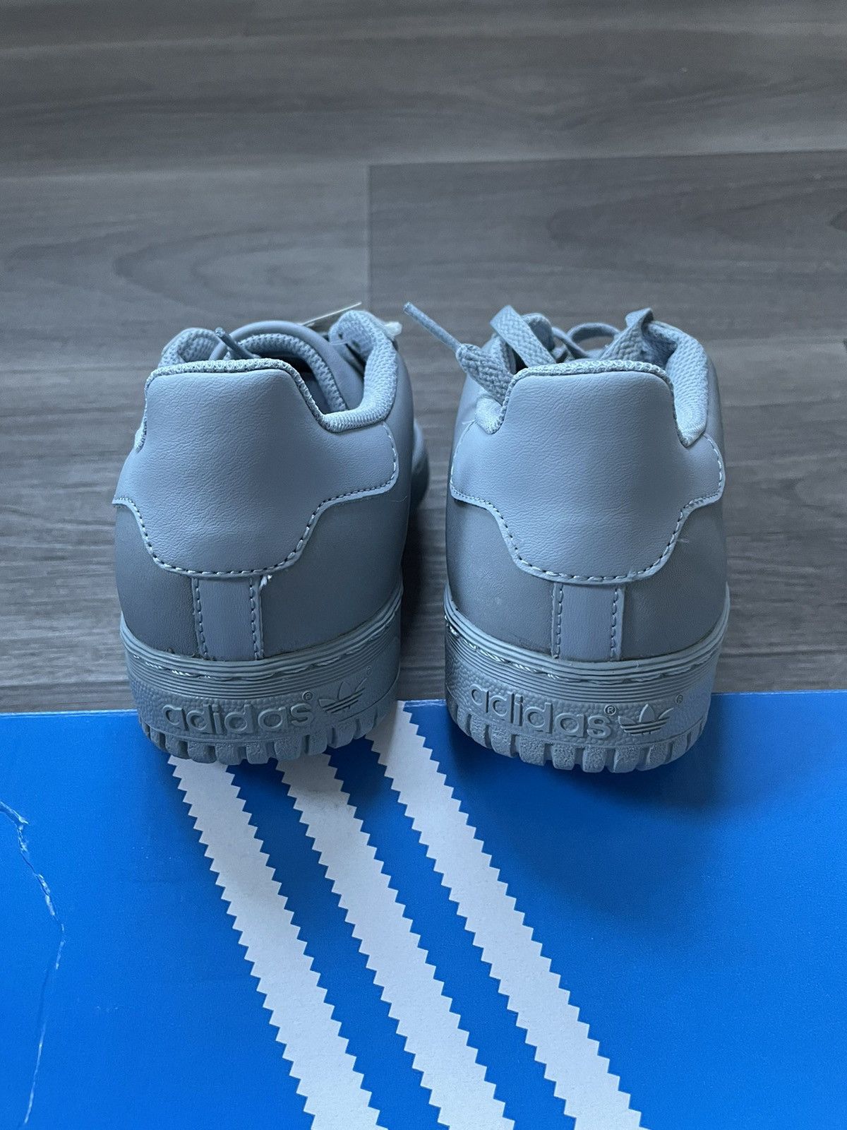 Adidas × Kanye West Yeezy powerphase Size US 7 / EU 40 - 3 Thumbnail