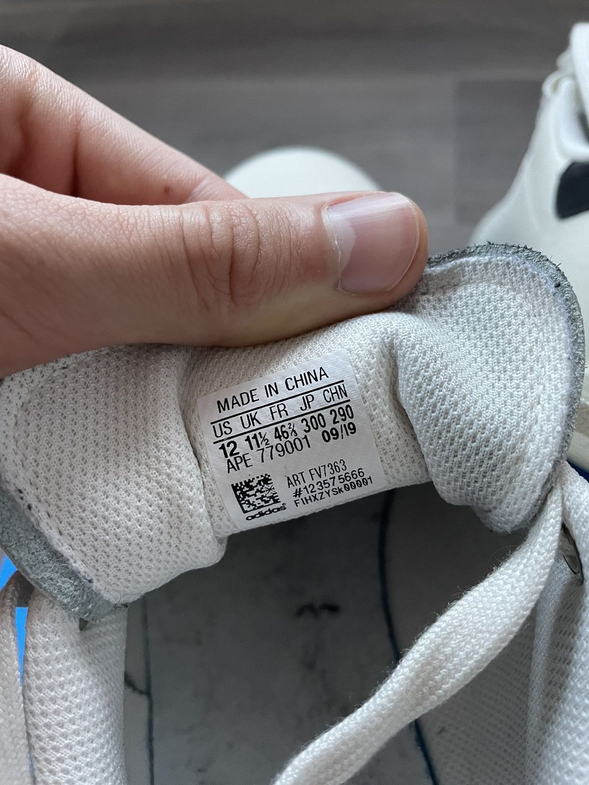 Adidas × Sneakersnstuff Sneaker'n'stuff collaboration Size US 12 / EU 45 - 7 Thumbnail