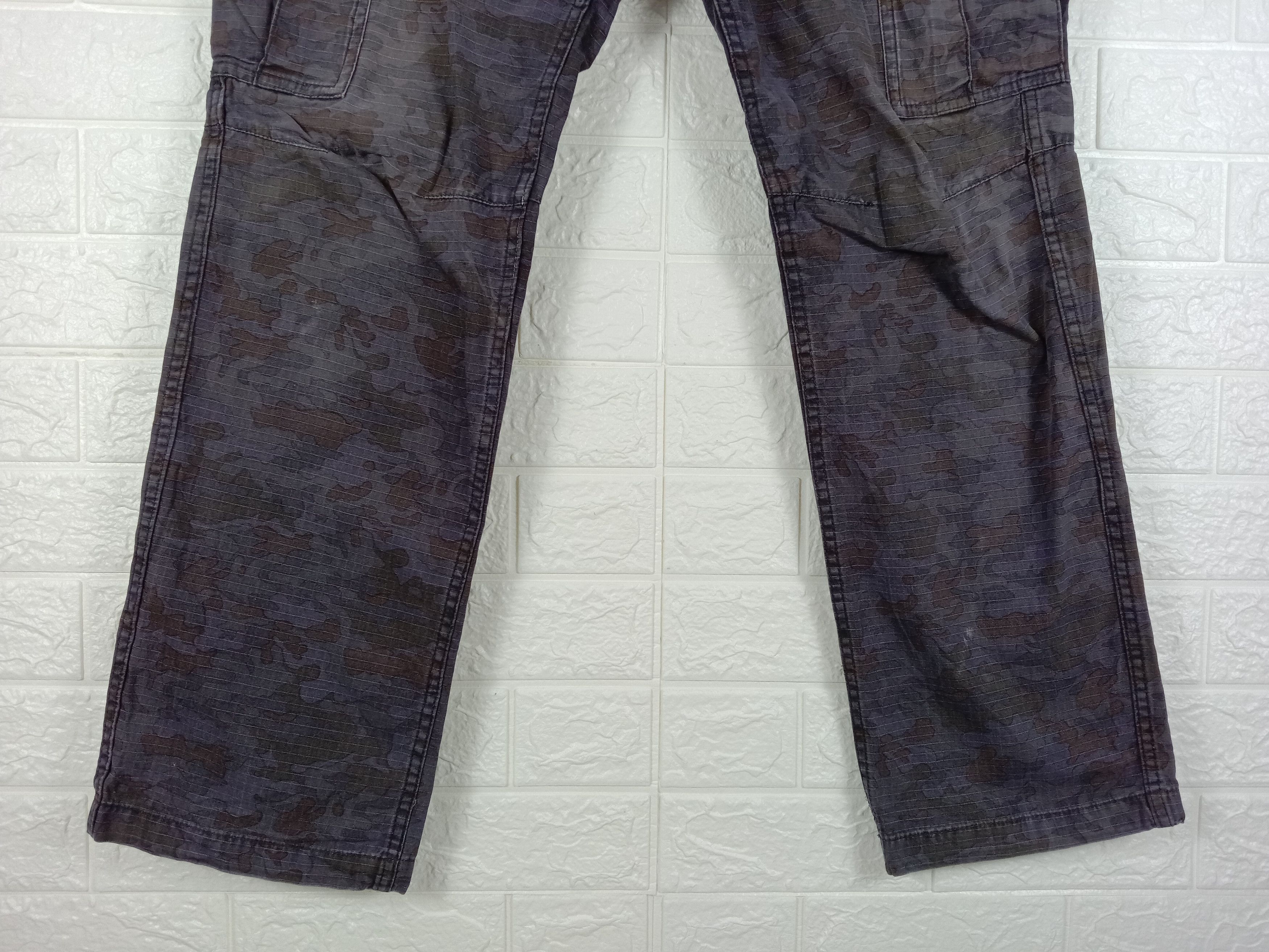 Japanese Brand Vintage Japanese Gladiator Camo Multi Pocket Cargo Pants Size US 33 - 4 Thumbnail