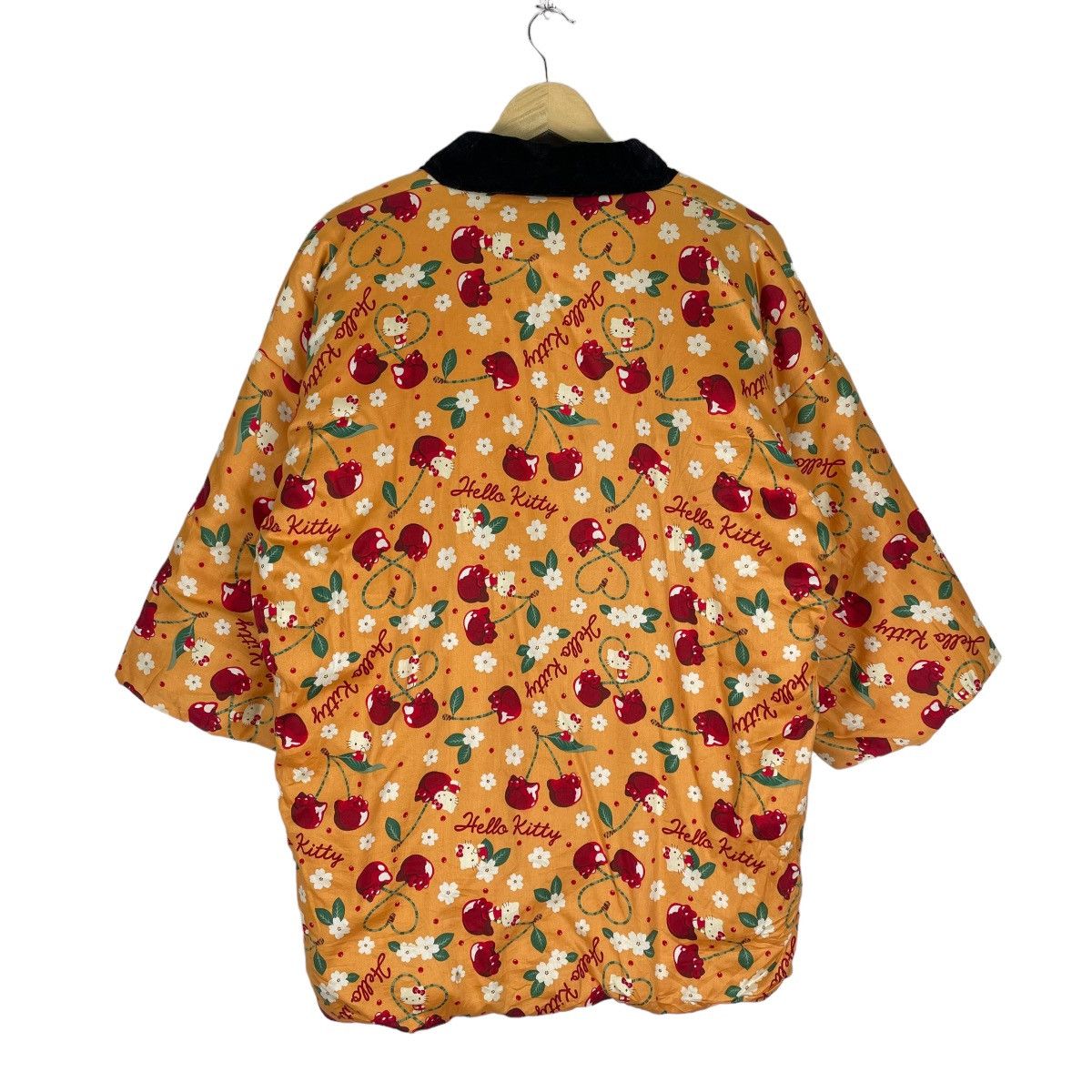 Cartoon Network ⚡️HELLO KITTY LOVE OVERPRINT SHORT KIMONO Size M / US 6-8 / IT 42-44 - 5 Thumbnail