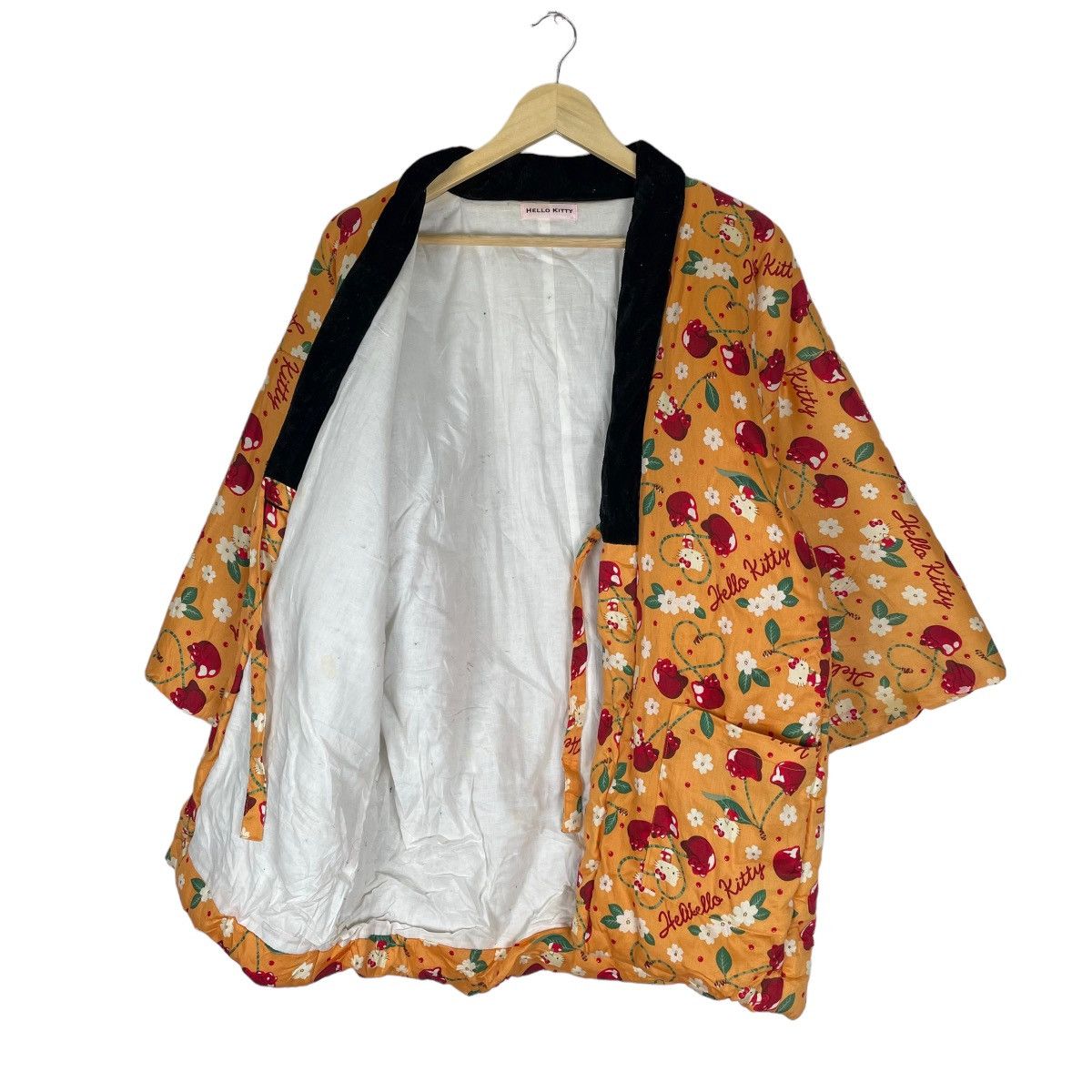Cartoon Network ⚡️HELLO KITTY LOVE OVERPRINT SHORT KIMONO Size M / US 6-8 / IT 42-44 - 6 Thumbnail