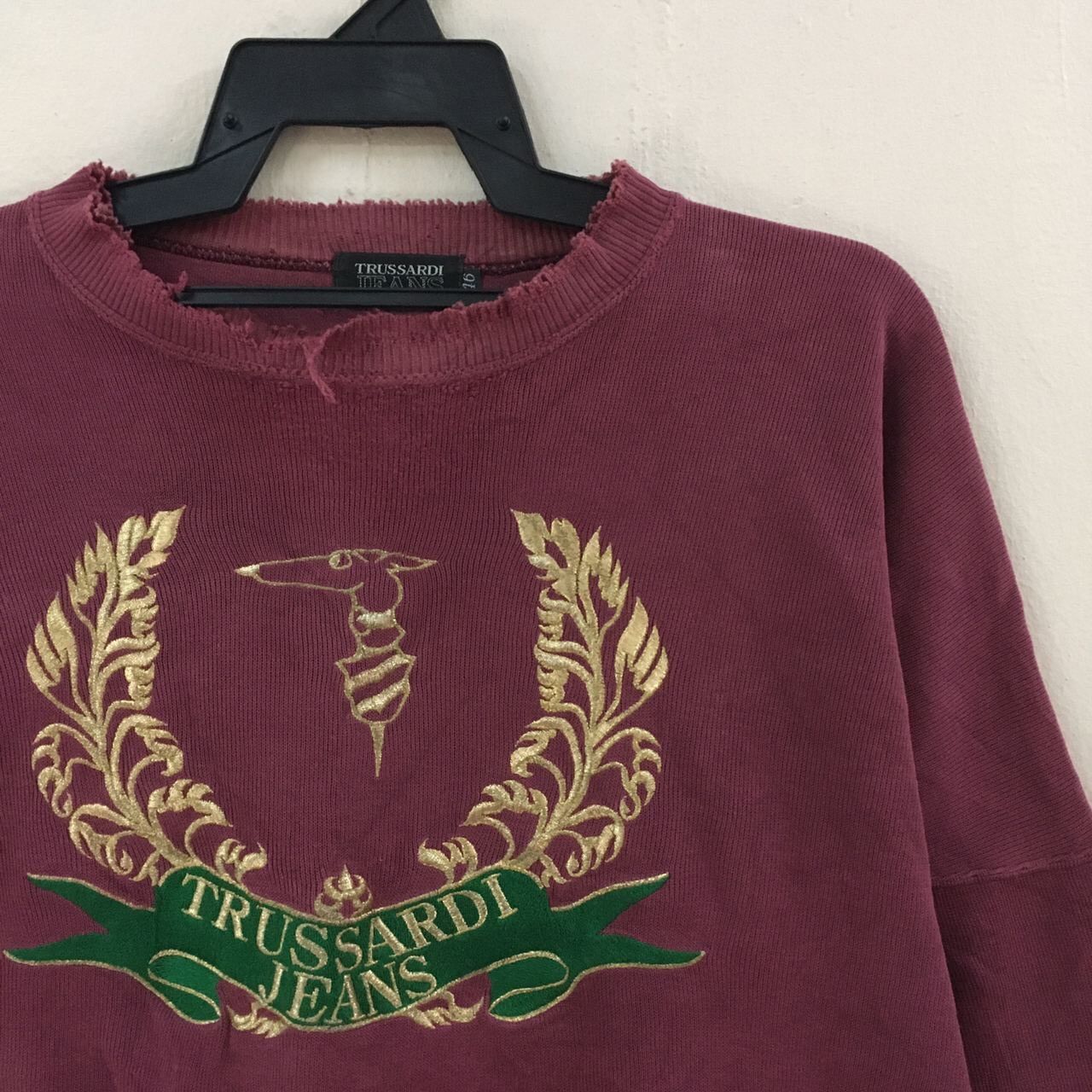Trussardi Vtg Trussardi Big Logo sweatshirt distressed Size US M / EU 48-50 / 2 - 2 Thumbnail