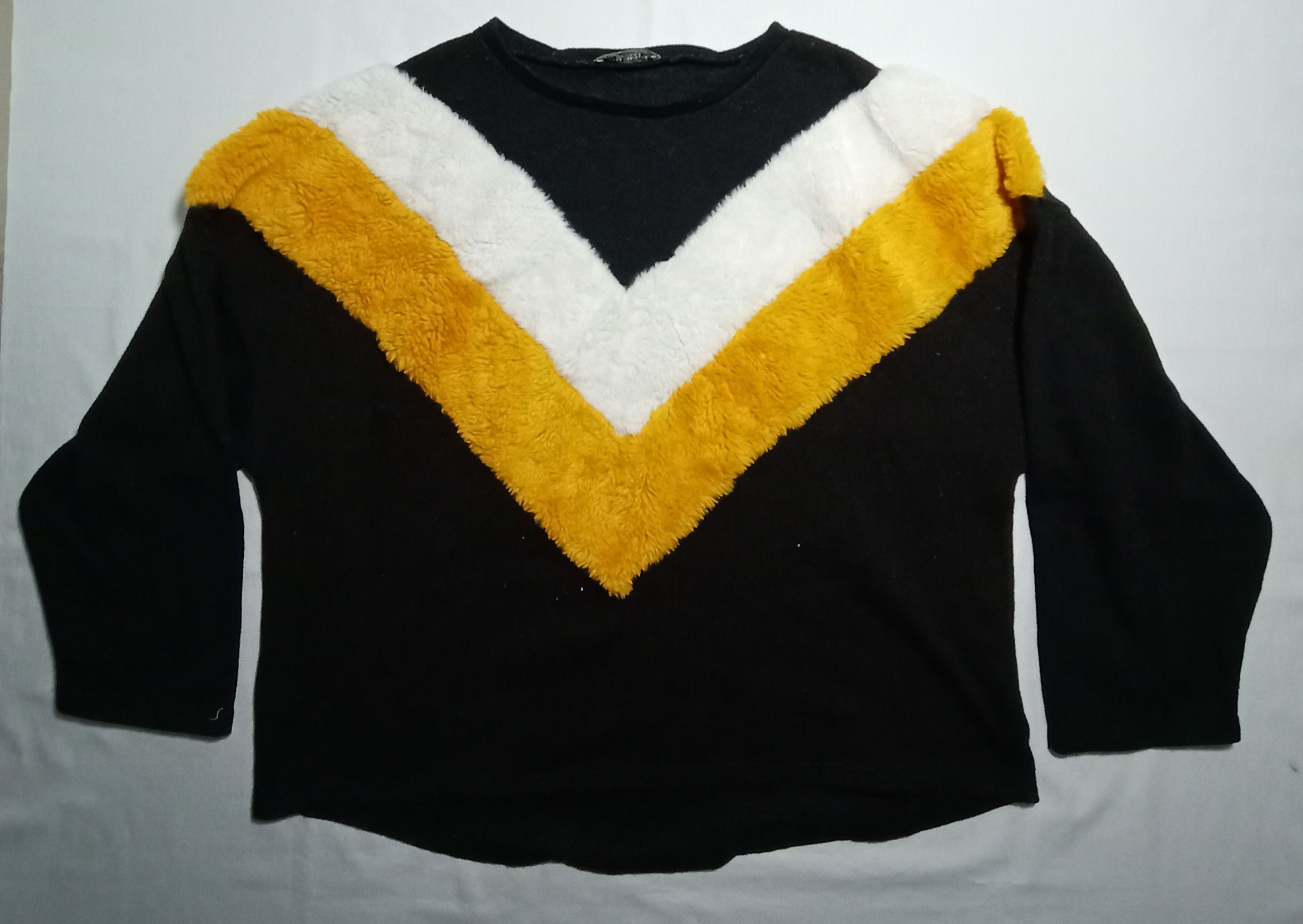 Zara ZARA Big V Striped Color Block Fluffy Fleece Sweatshirt Size US L / EU 52-54 / 3 - 1 Thumbnail