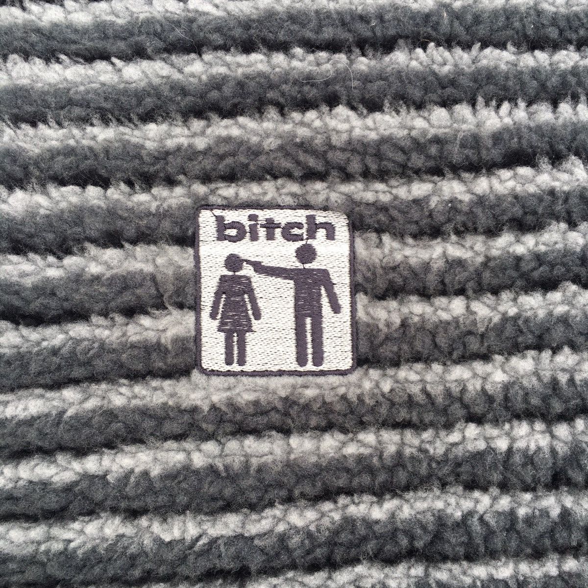 Vintage vintage 90 bitch sherpa fleeve pullover Size US L / EU 52-54 / 3 - 3 Thumbnail