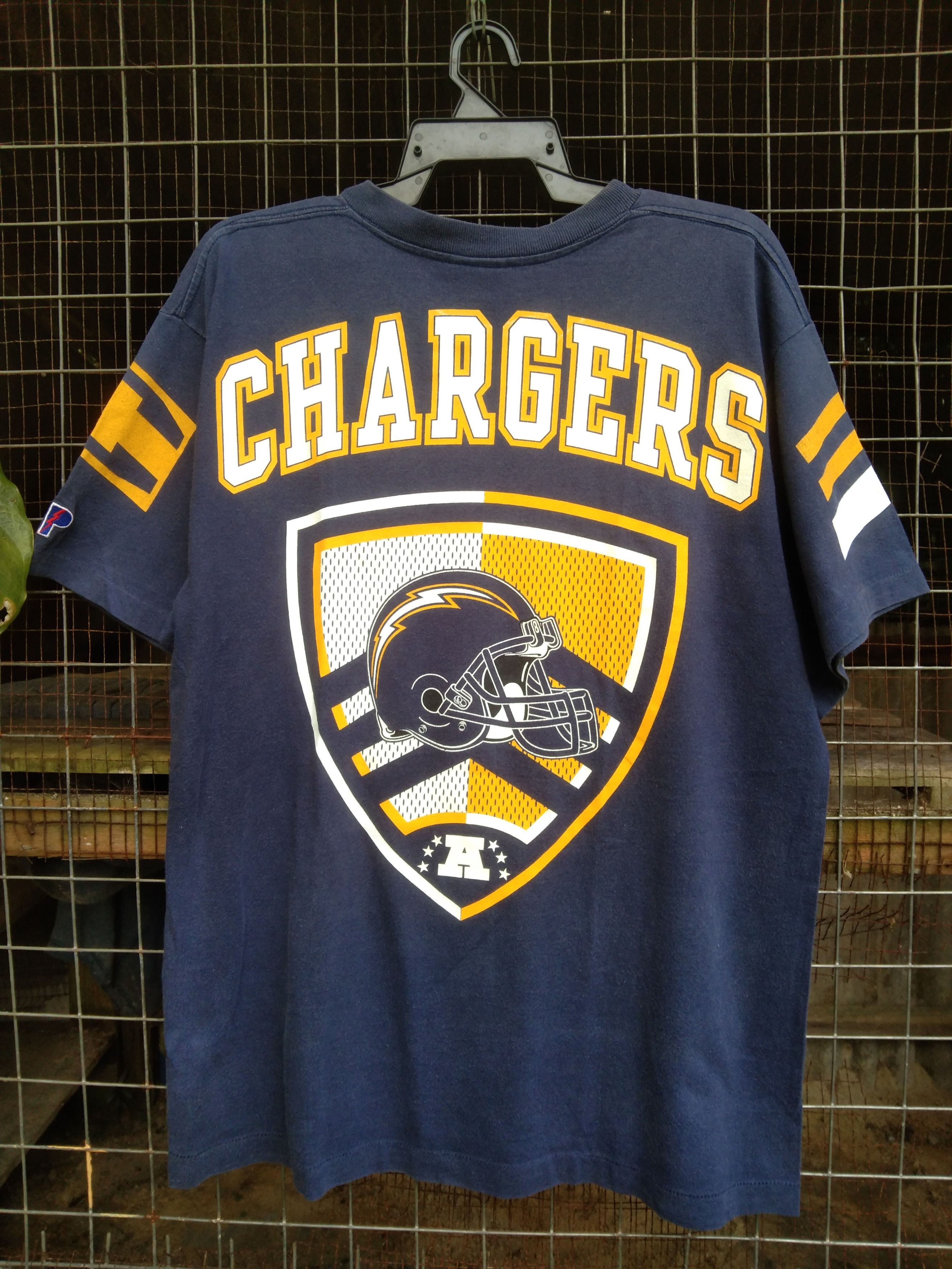 NFL × Vintage VINTAGE 1997 SAN DIEGO CHARGER BIG PRINT Size US L / EU 52-54 / 3 - 2 Thumbnail