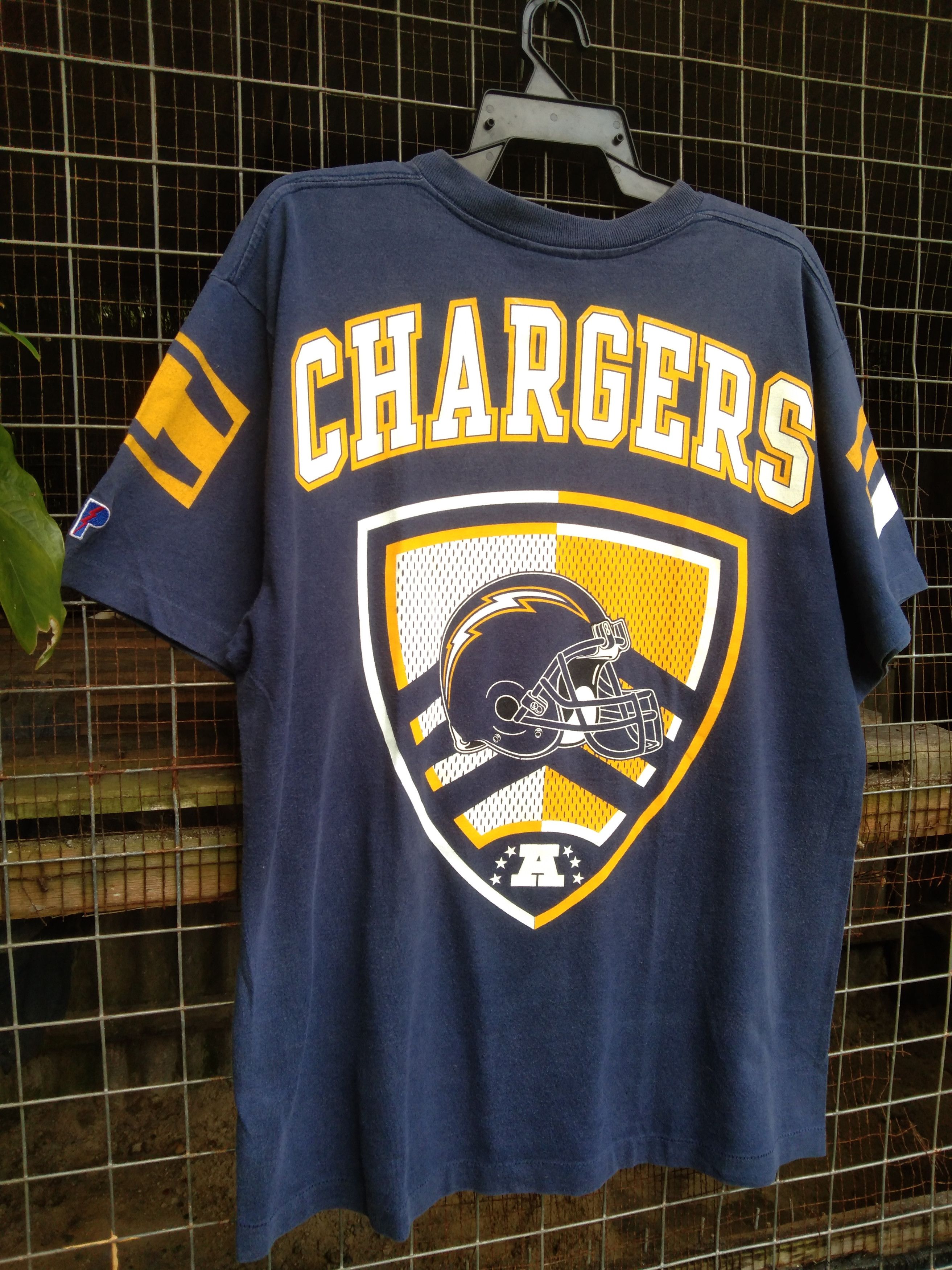 NFL × Vintage VINTAGE 1997 SAN DIEGO CHARGER BIG PRINT Size US L / EU 52-54 / 3 - 4 Thumbnail