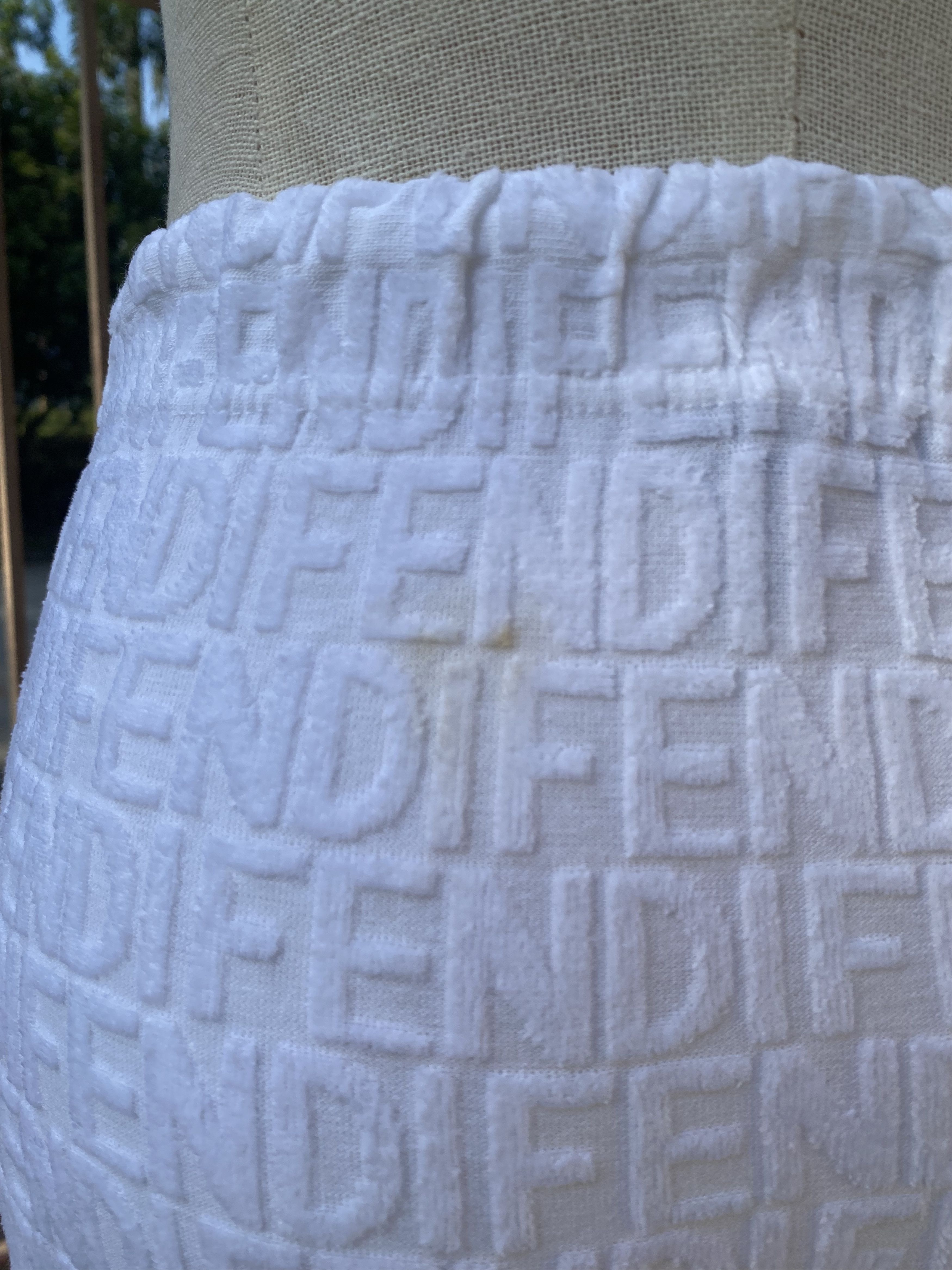 Fendi vintage fendi white skirt Size 28" / US 6 / IT 42 - 6 Thumbnail
