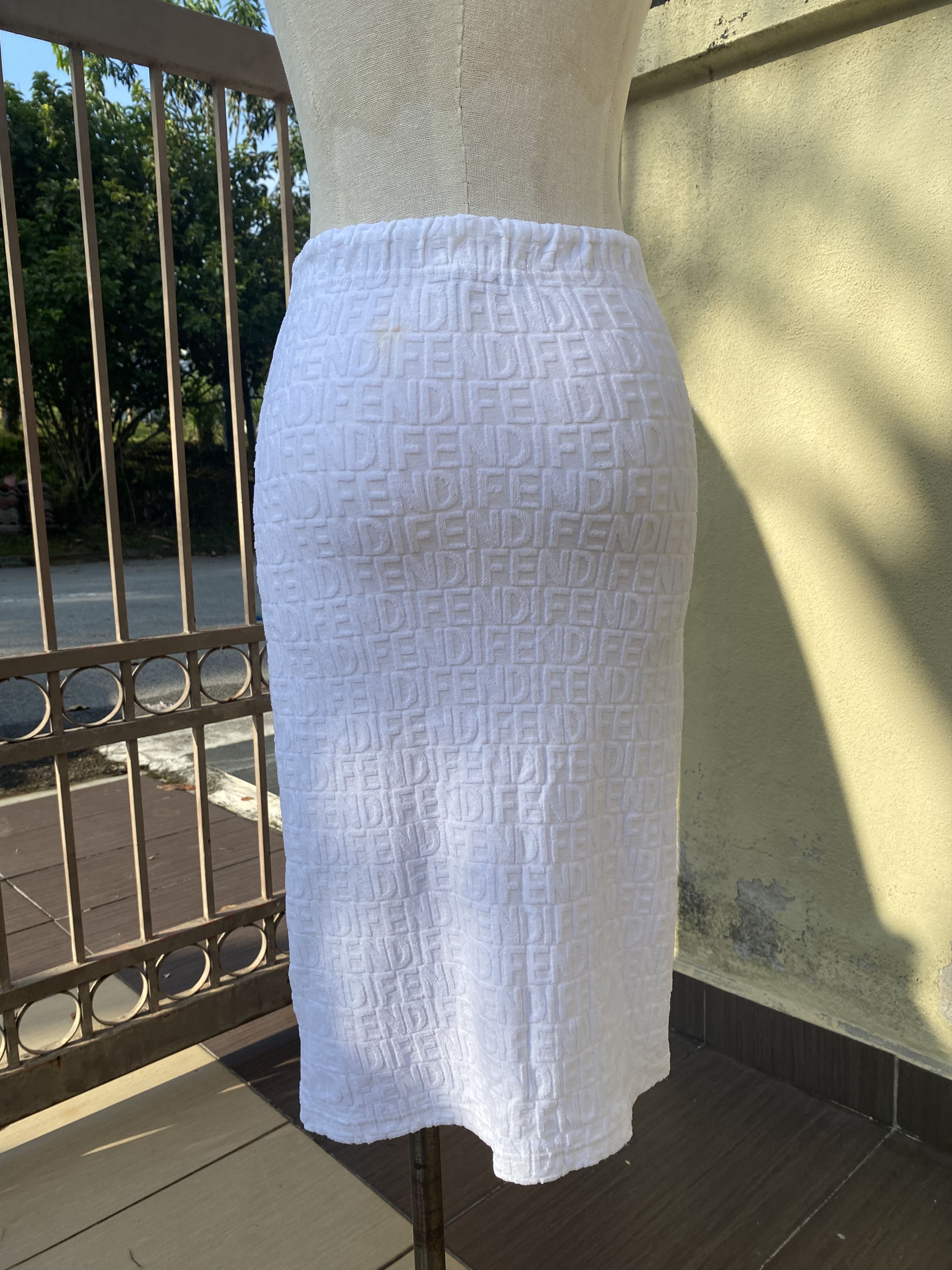 Fendi vintage fendi white skirt Size 28" / US 6 / IT 42 - 5 Thumbnail