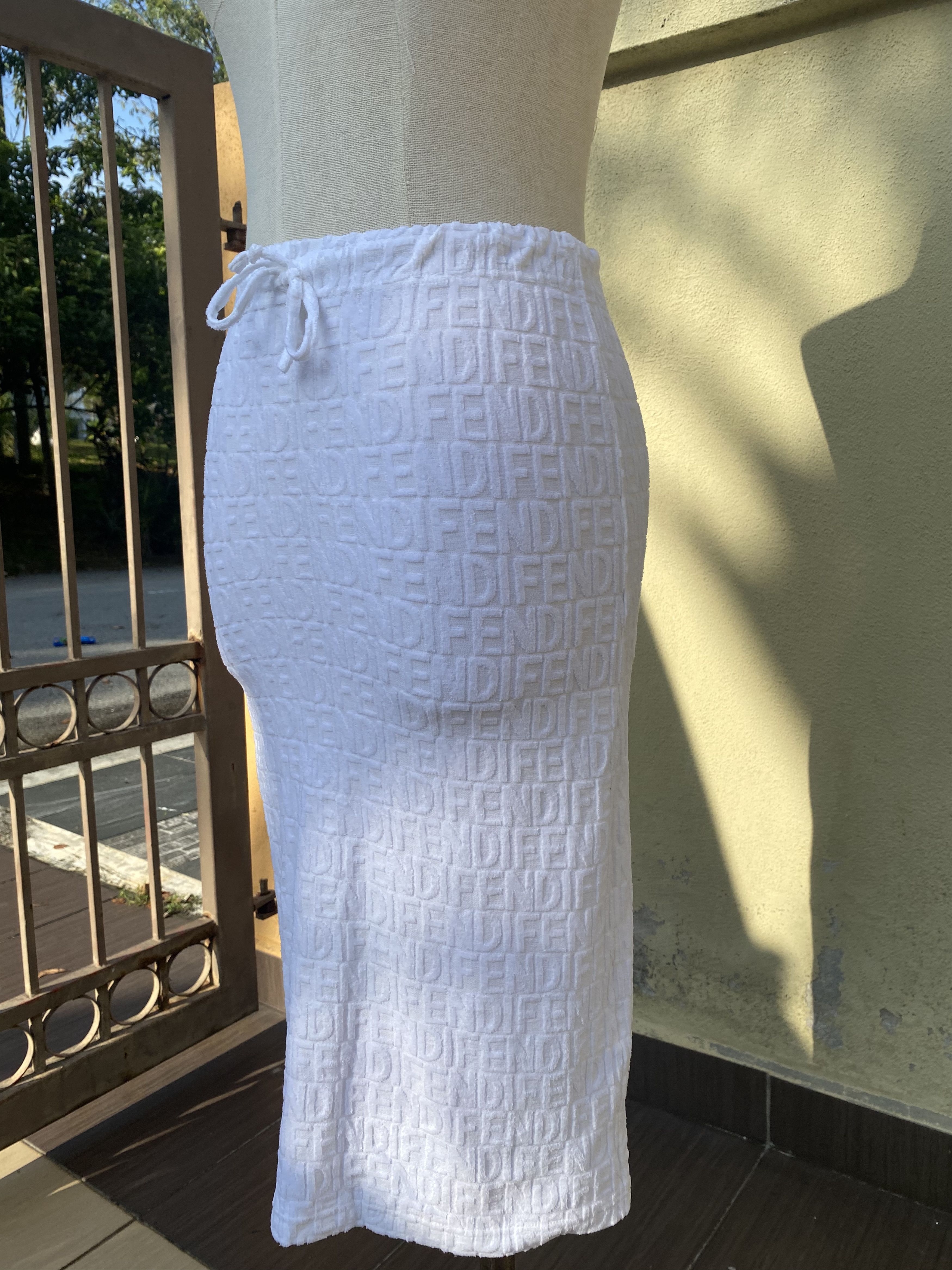 Fendi vintage fendi white skirt Size 28" / US 6 / IT 42 - 3 Thumbnail