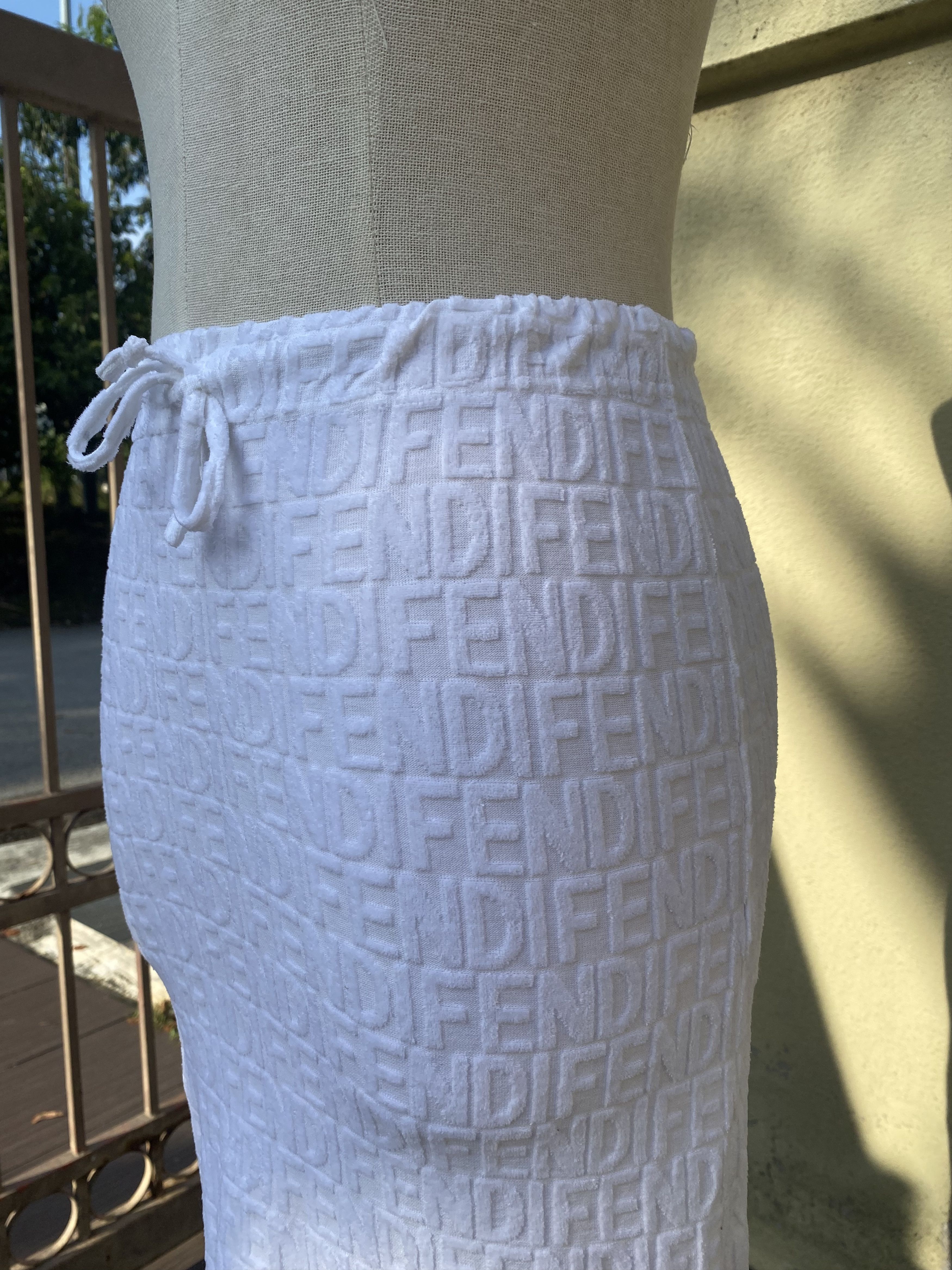 Fendi vintage fendi white skirt Size 28" / US 6 / IT 42 - 4 Thumbnail
