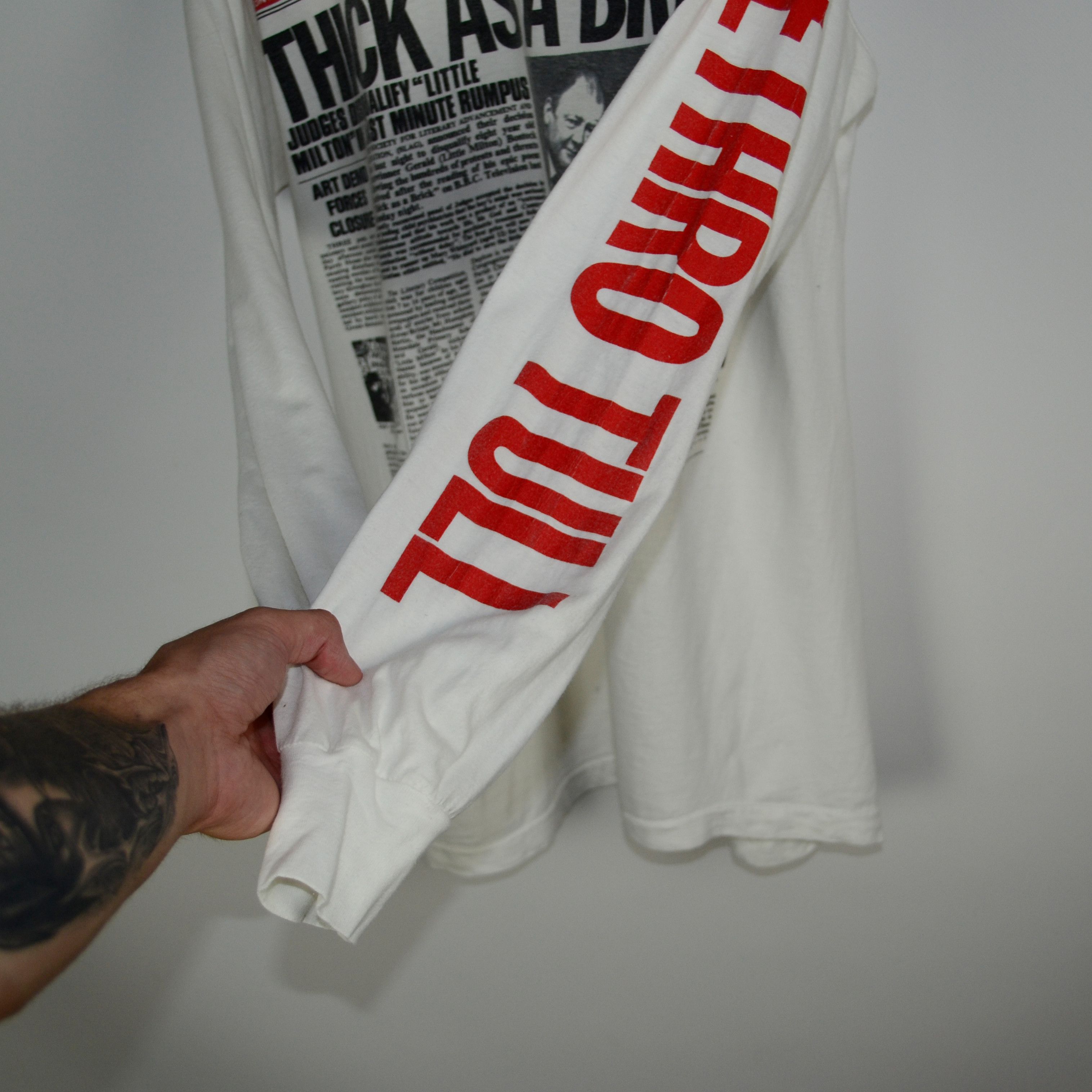 Band Tees × Vintage jethro tull thick as a brick vintage longsleeve Size US L / EU 52-54 / 3 - 4 Thumbnail