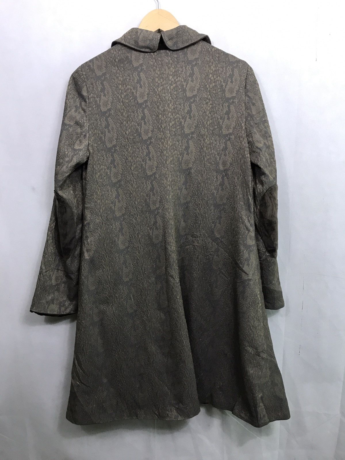 Armani 🔥Armani snake skin design long coat jacket made in romania Size US S / EU 44-46 / 1 - 5 Thumbnail