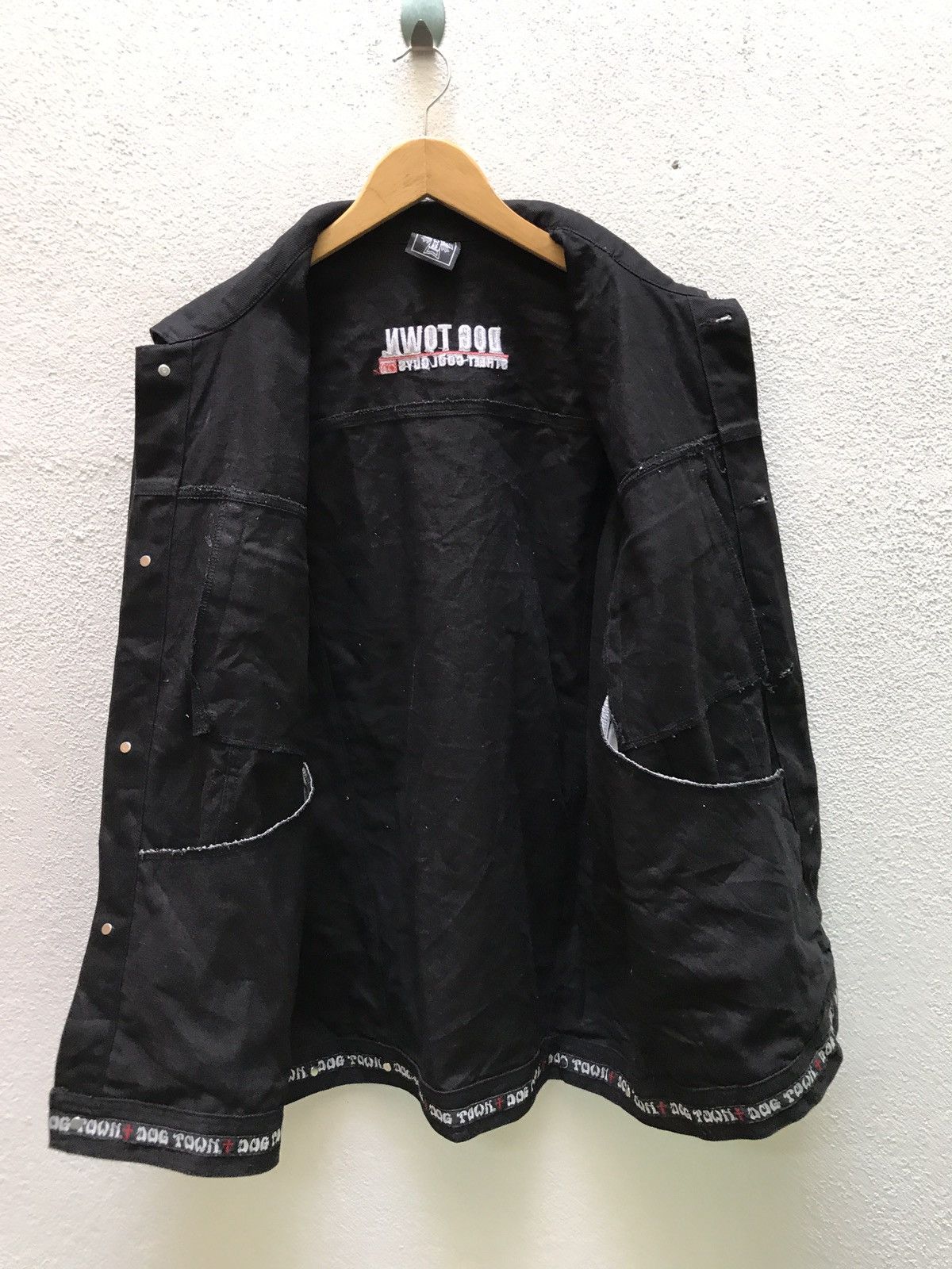 Dogtown 🔊🔥FINAL DROP🔥DOGTOWN STREET COOL GUYS DENIM JACKET Size US L / EU 52-54 / 3 - 6 Thumbnail