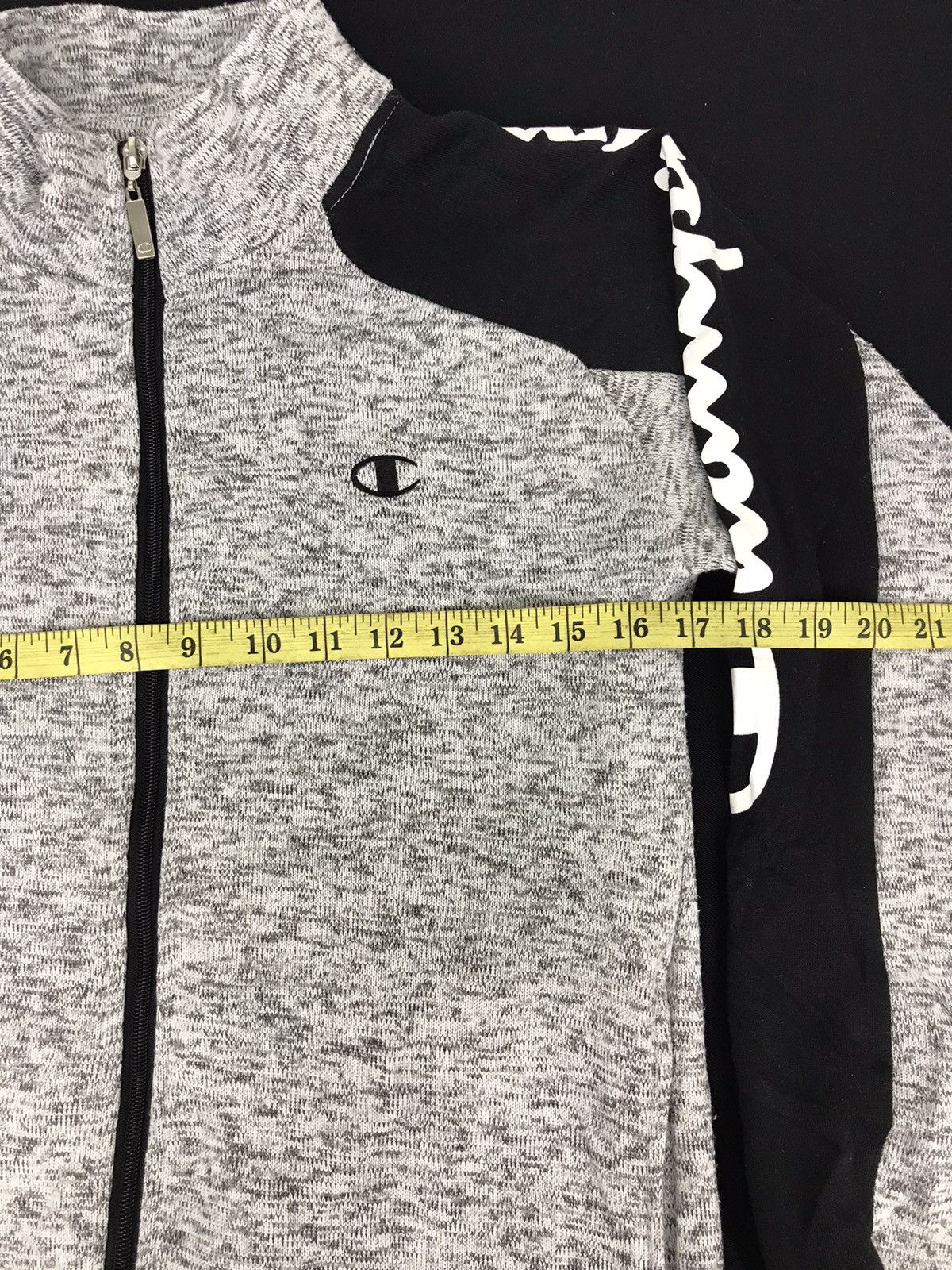 Champion Vintage Champion Big Logo Spell Out Sweatshirt Jacket Size S / US 4 / IT 40 - 5 Thumbnail