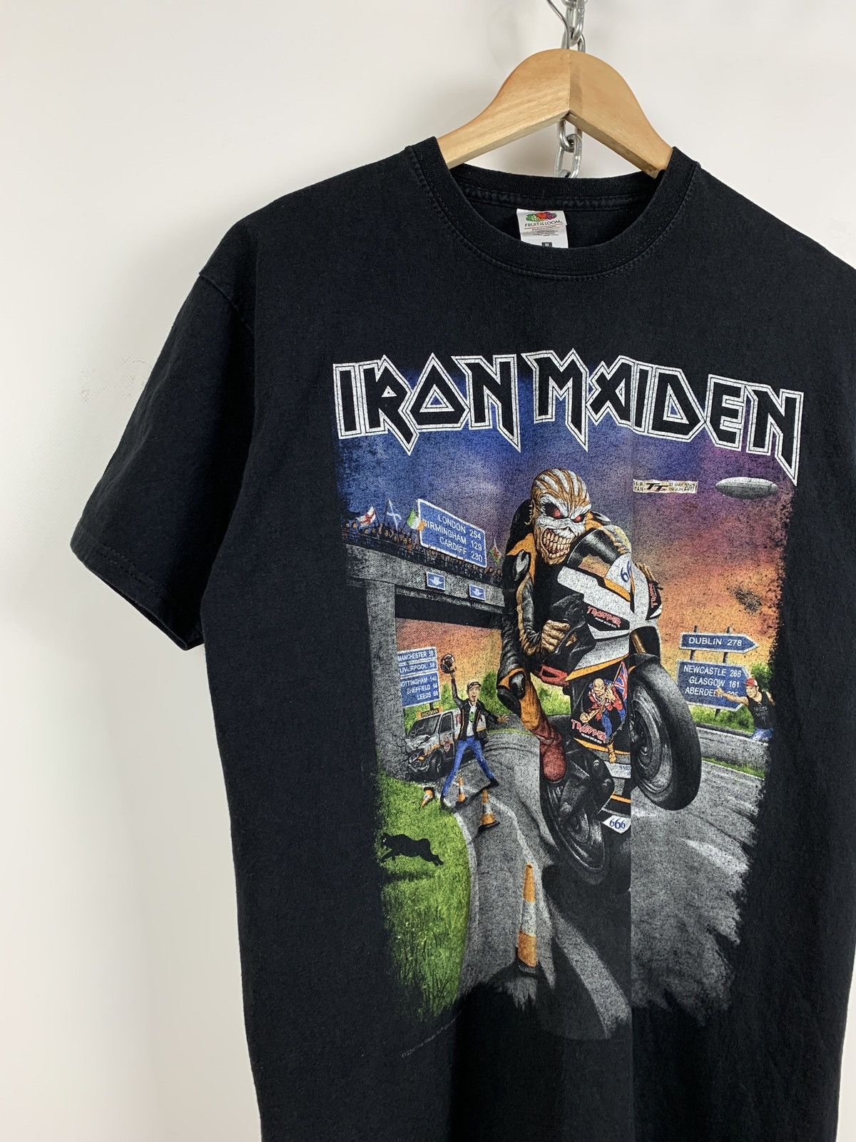 Band Tees Vintage Iron Maiden The Book of Souls British&Irish Tour Tee Size US M / EU 48-50 / 2 - 3 Thumbnail