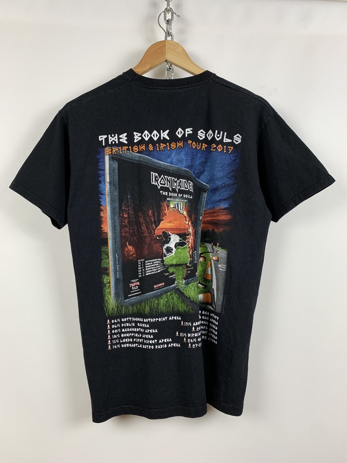 Band Tees Vintage Iron Maiden The Book of Souls British&Irish Tour Tee Size US M / EU 48-50 / 2 - 2 Thumbnail