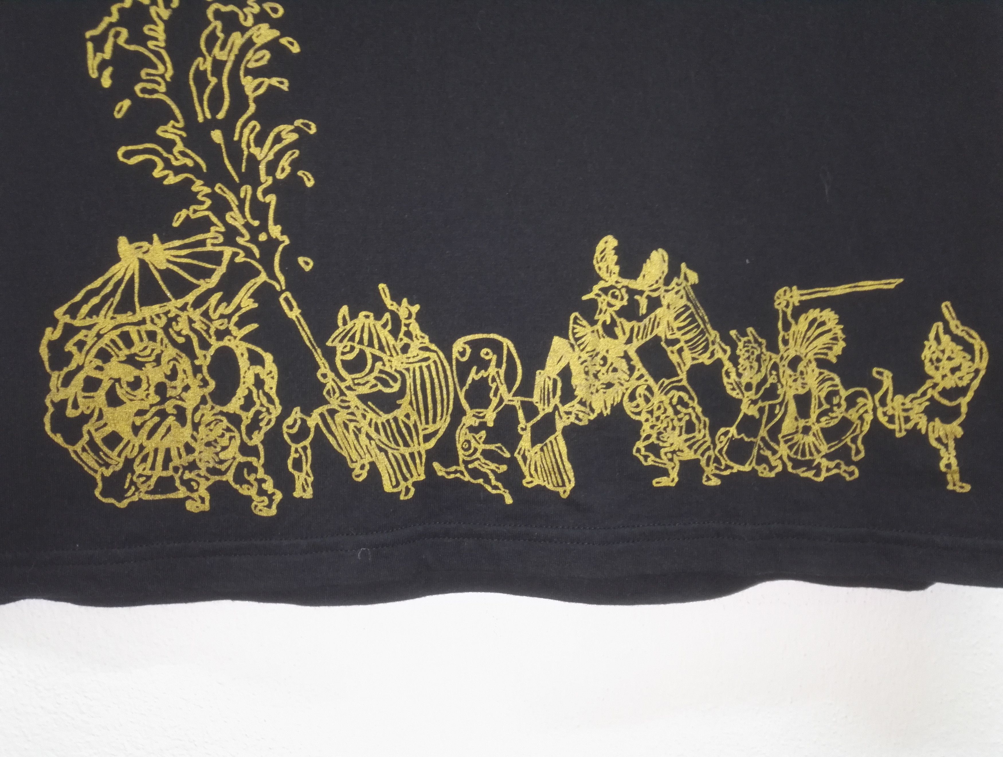 Band Tees Momoiro Clover Z Japanese idol Group T-shirt Saiz M (c34) Size US S / EU 44-46 / 1 - 2 Thumbnail