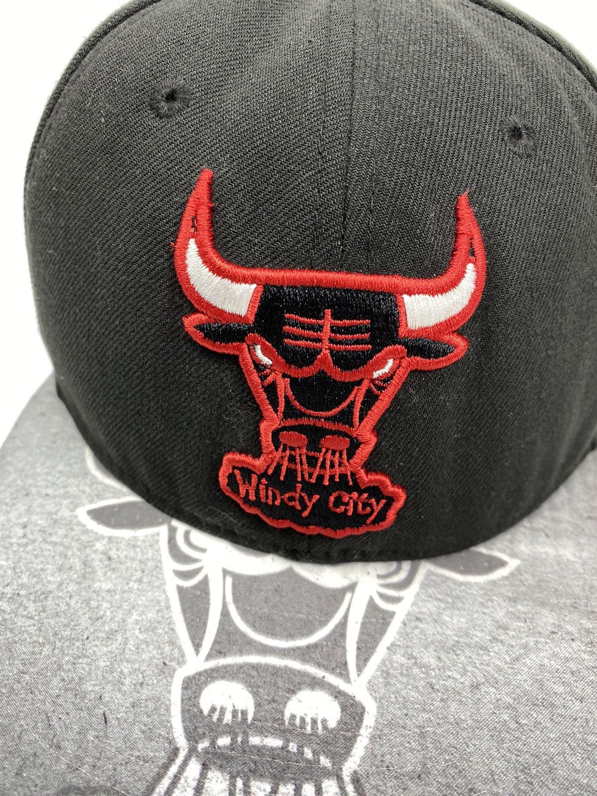 New Era 🔥LASTDROP🔥 Vintage Chicago Bulls Cap Hardwood Windy City HWC Size ONE SIZE - 6 Thumbnail