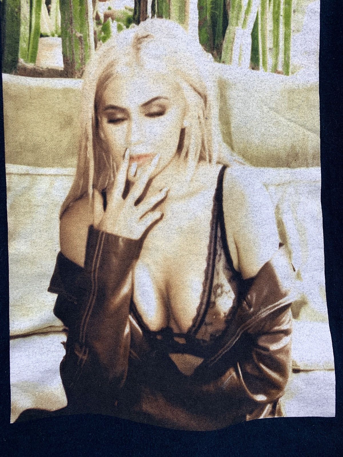 Kendall And Kylie Vintage Kylie Jenner Cosmetics Smoking Long Sleeve Shirt Size US M / EU 48-50 / 2 - 7 Thumbnail