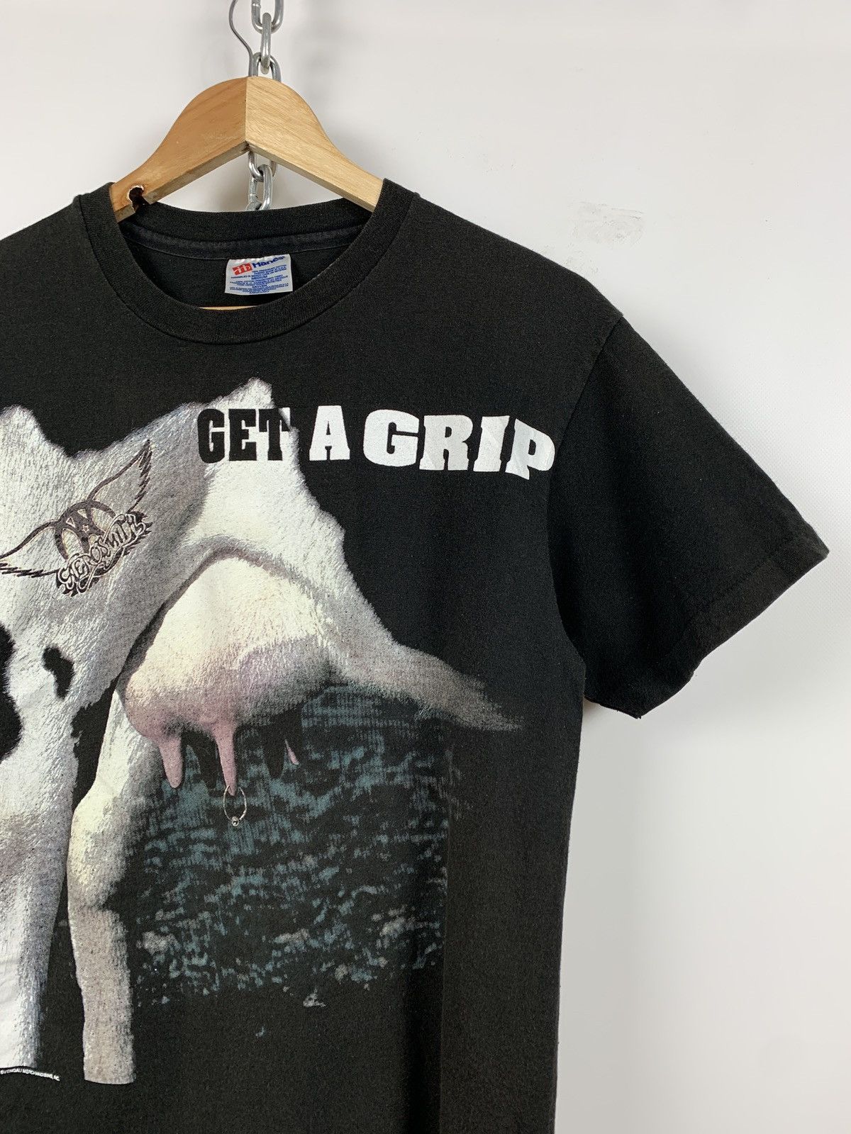 Band Tees 1993 Vintage Aerosmith Get A Grip Faded Travis Style T-Shirt Size US S / EU 44-46 / 1 - 5 Thumbnail
