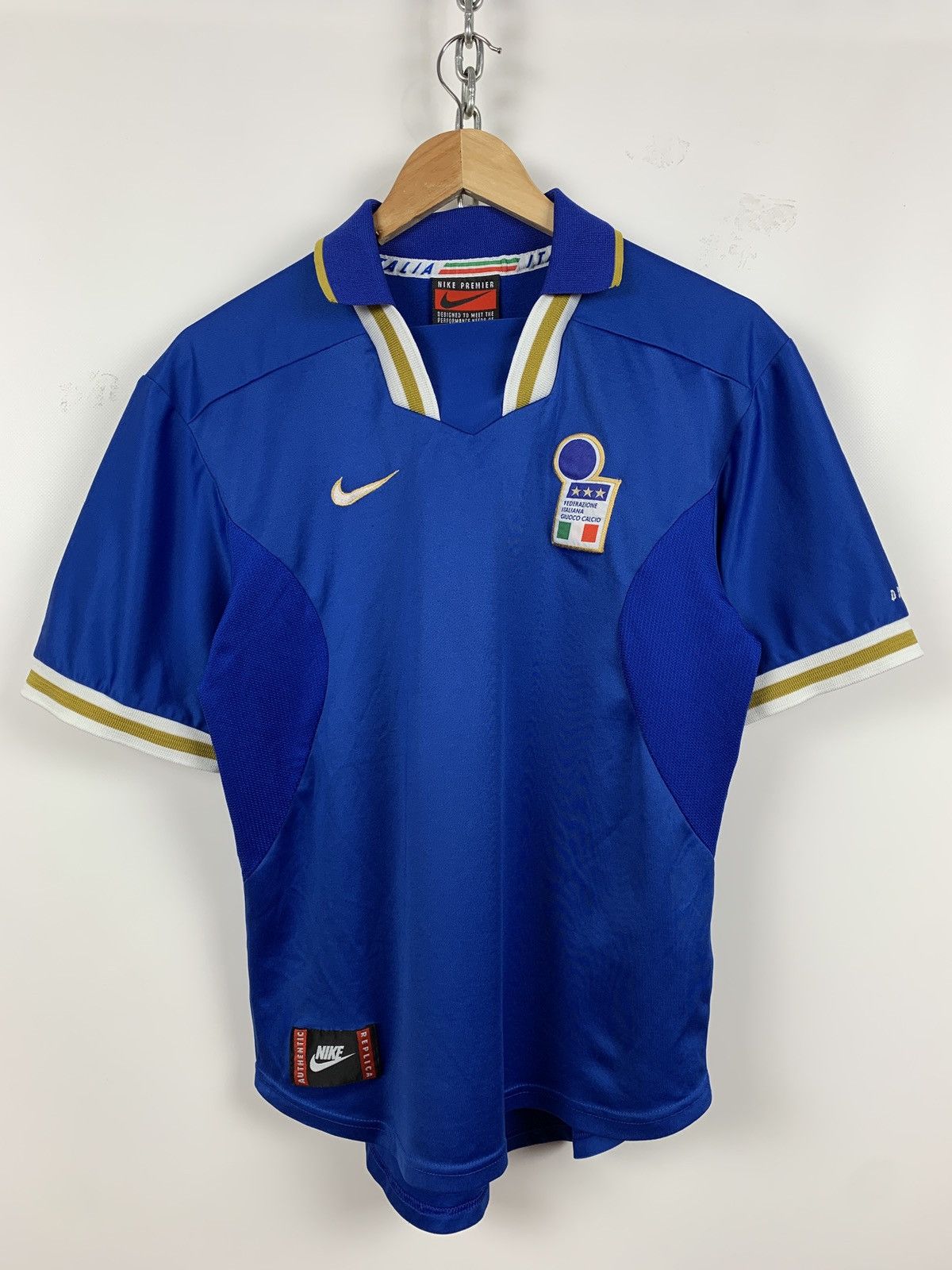 1996 Nike Premier Italy #9 Home Kit Soccer Jersey