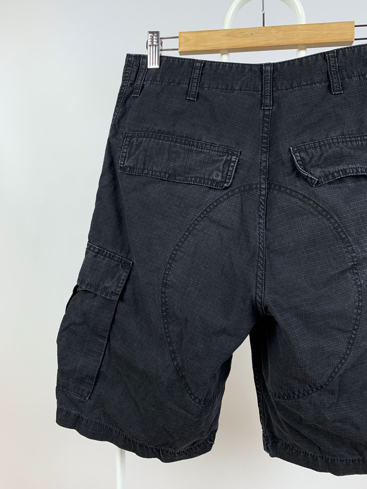 Carhartt Vintage Carhartt WIP Black Cargo Shorts Travis Style Size US 28 / EU 44 - 8 Thumbnail