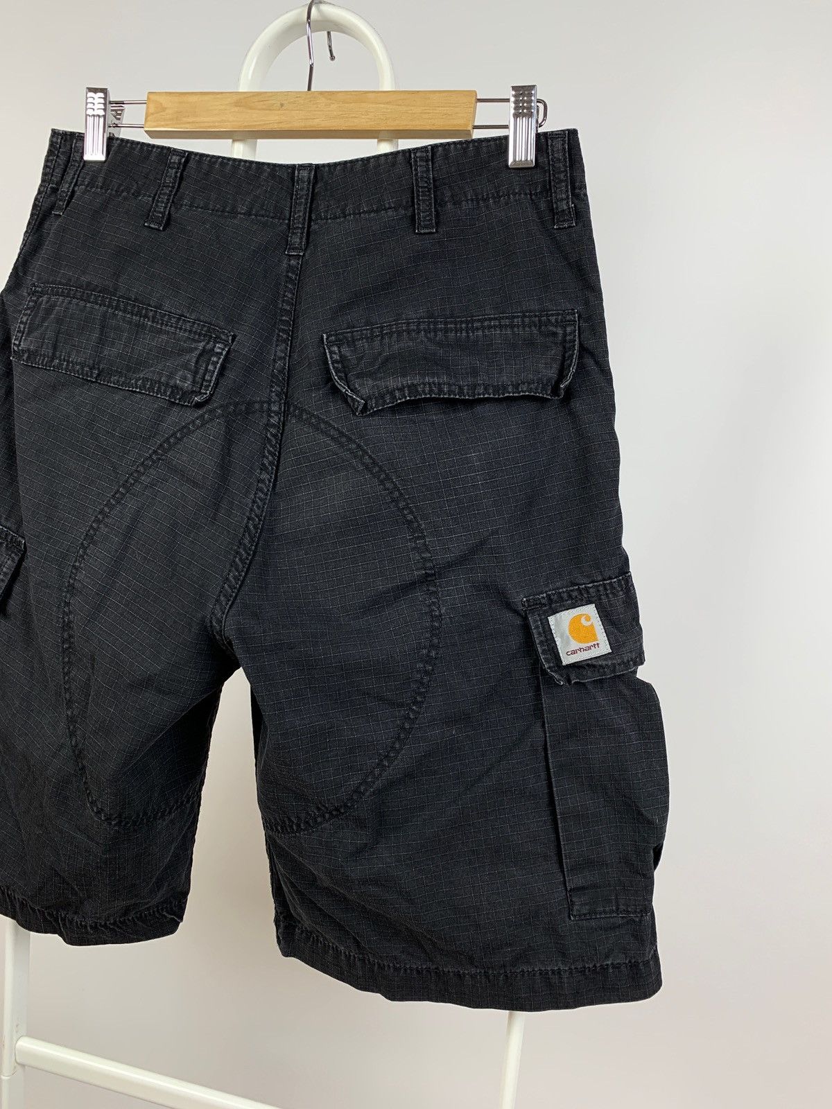 Carhartt Vintage Carhartt WIP Black Cargo Shorts Travis Style Size US 28 / EU 44 - 7 Thumbnail