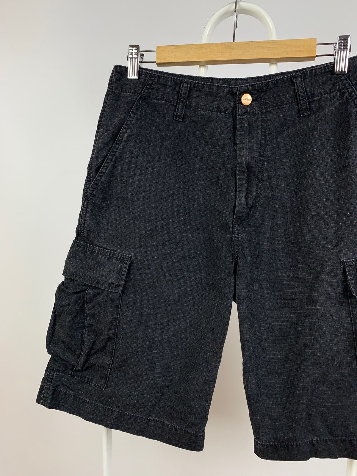 Carhartt Vintage Carhartt WIP Black Cargo Shorts Travis Style Size US 28 / EU 44 - 10 Thumbnail