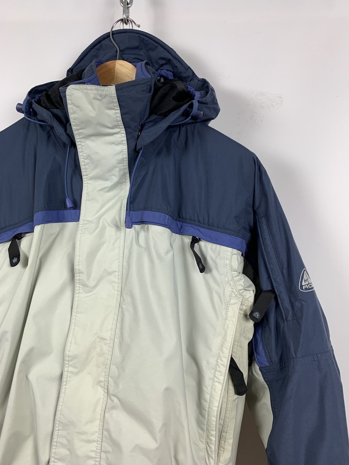 Nike Vintage Nike ACG Storm Fit Hoodie Jacket Size US S / EU 44-46 / 1 - 9 Thumbnail