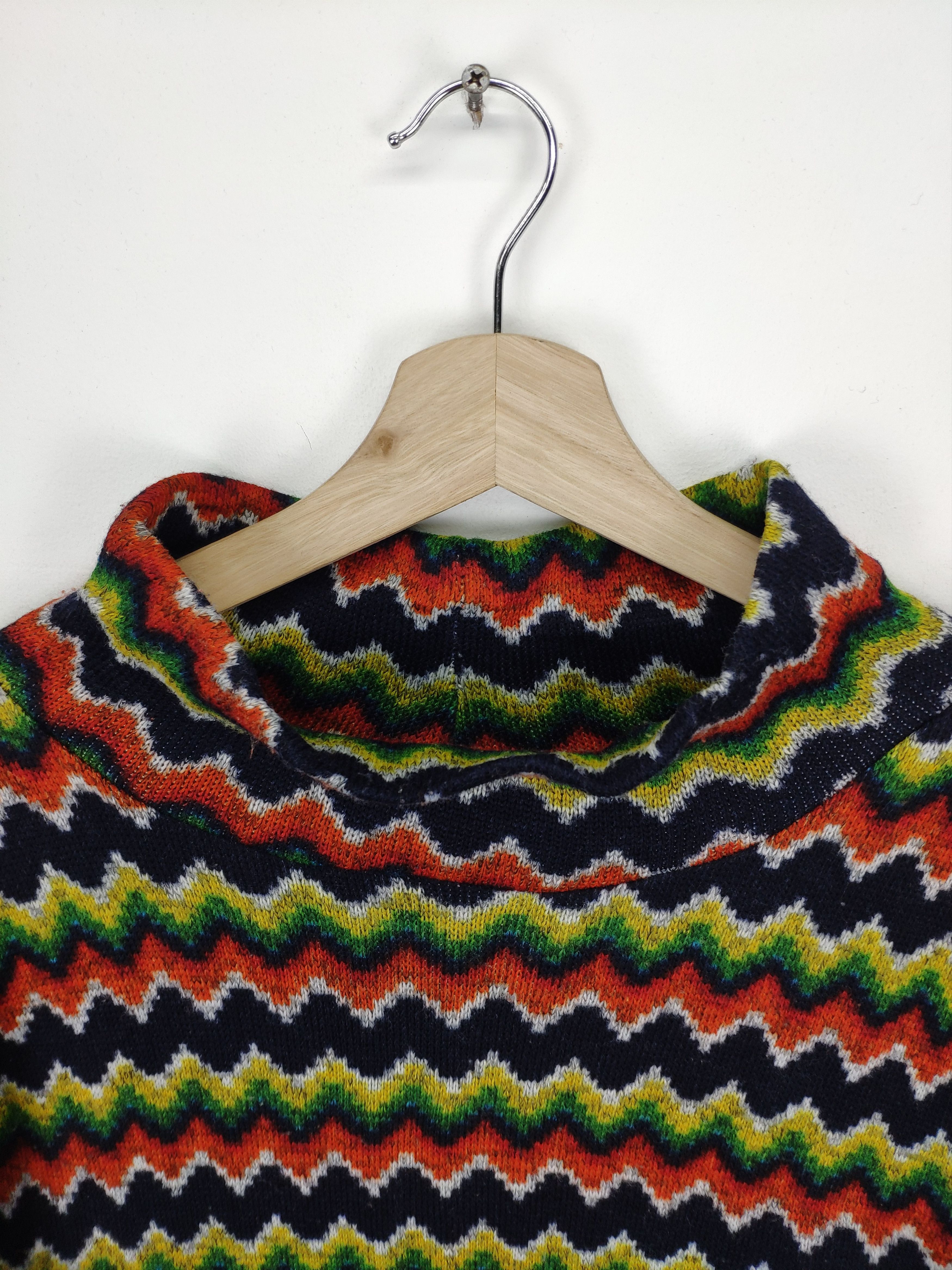 Aran Sweater Market × Japanese Brand × Rainbow Vintage Sweater Rainbow Turtle Neck Size US M / EU 48-50 / 2 - 9 Thumbnail