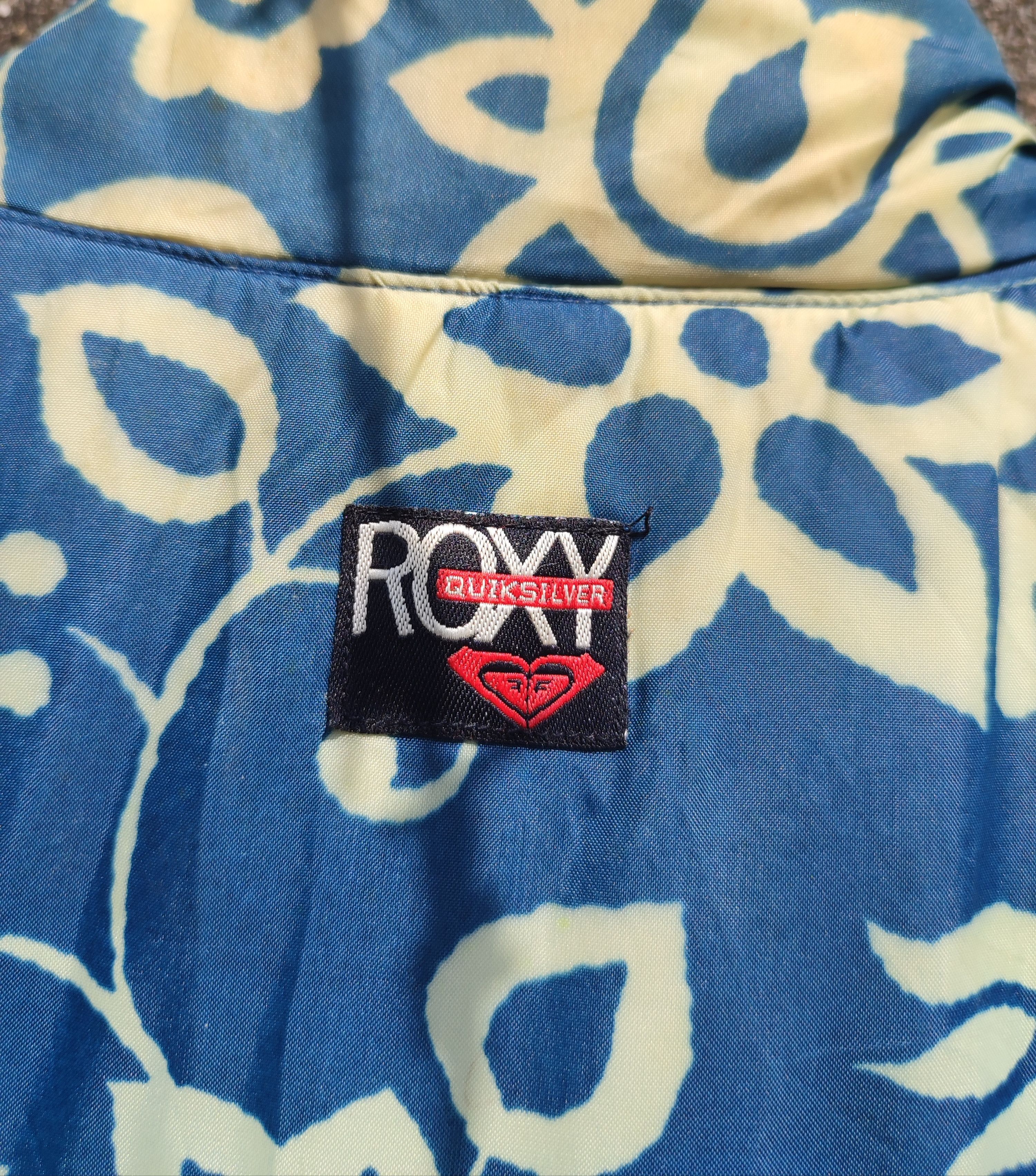Quiksilver Roxy Reversible Puffer Vest – Floral x Clean Blue (Y2K) Size US S / EU 44-46 / 1 - 2 Thumbnail