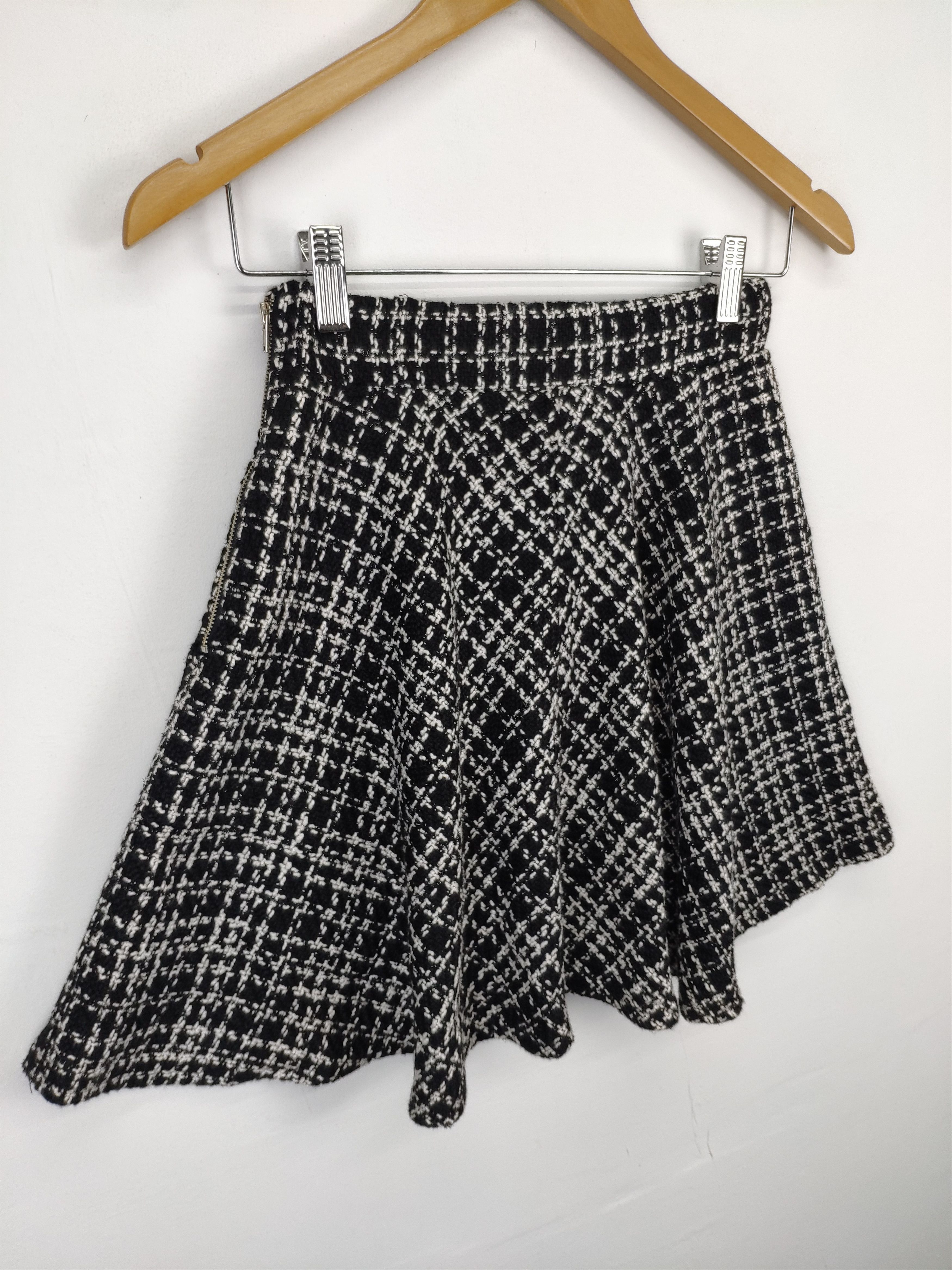 Designer × Japanese Brand Inspired Chanel Tweed Skirt by One Way Size 23" - 5 Thumbnail