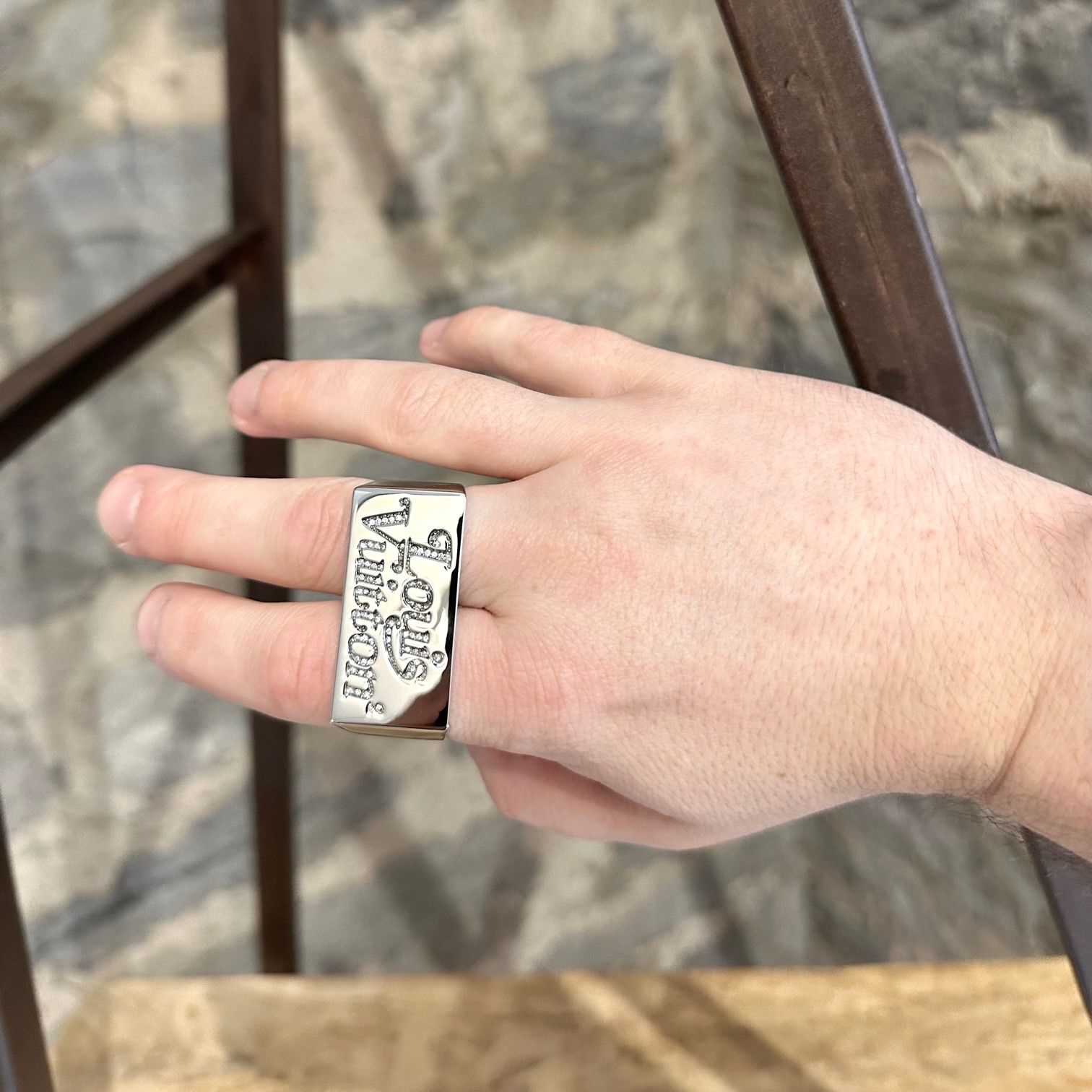 Louis Vuitton Louis Vuitton X Nigo Squared Strass Logo Double Ring Size ONE SIZE - 8 Thumbnail