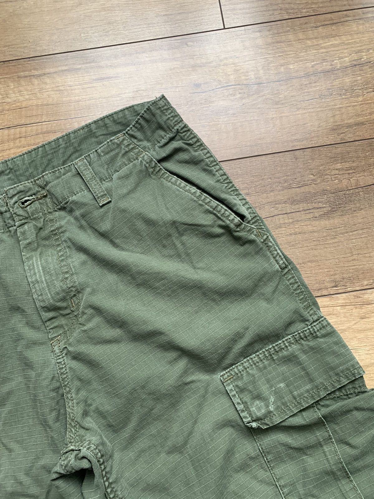 Carhartt Carhartt Cargo Regular Pants Vintage Distressed Size US 31 - 12 Thumbnail